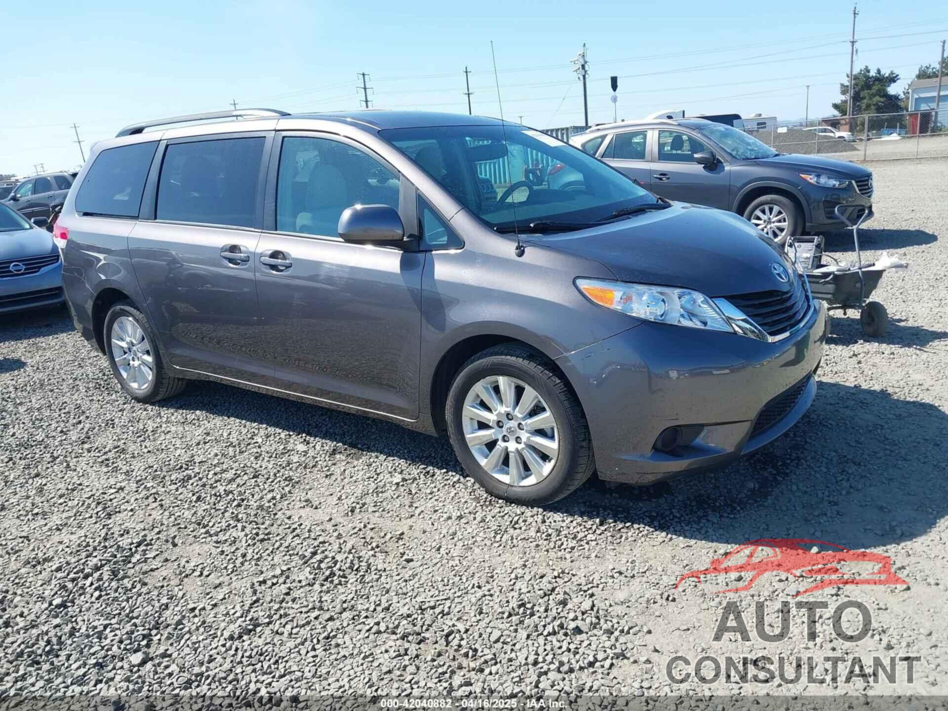 TOYOTA SIENNA 2012 - 5TDJK3DC7CS037178