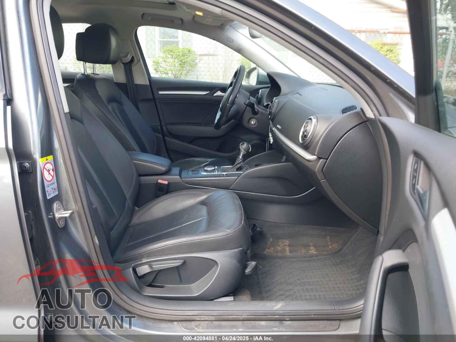 AUDI A3 2015 - WAUBFGFF7F1006390