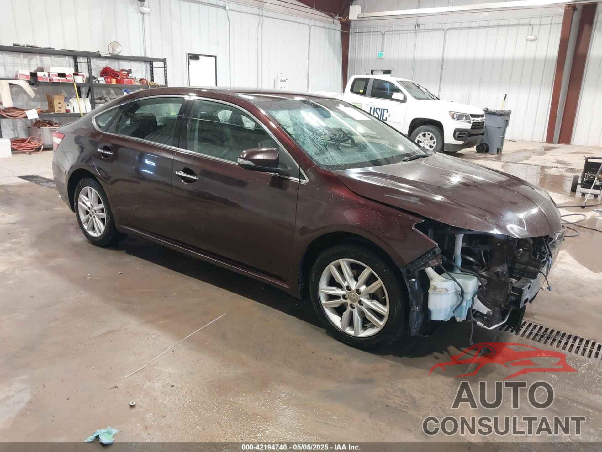 TOYOTA AVALON 2013 - 4T1BK1EB0DU024313