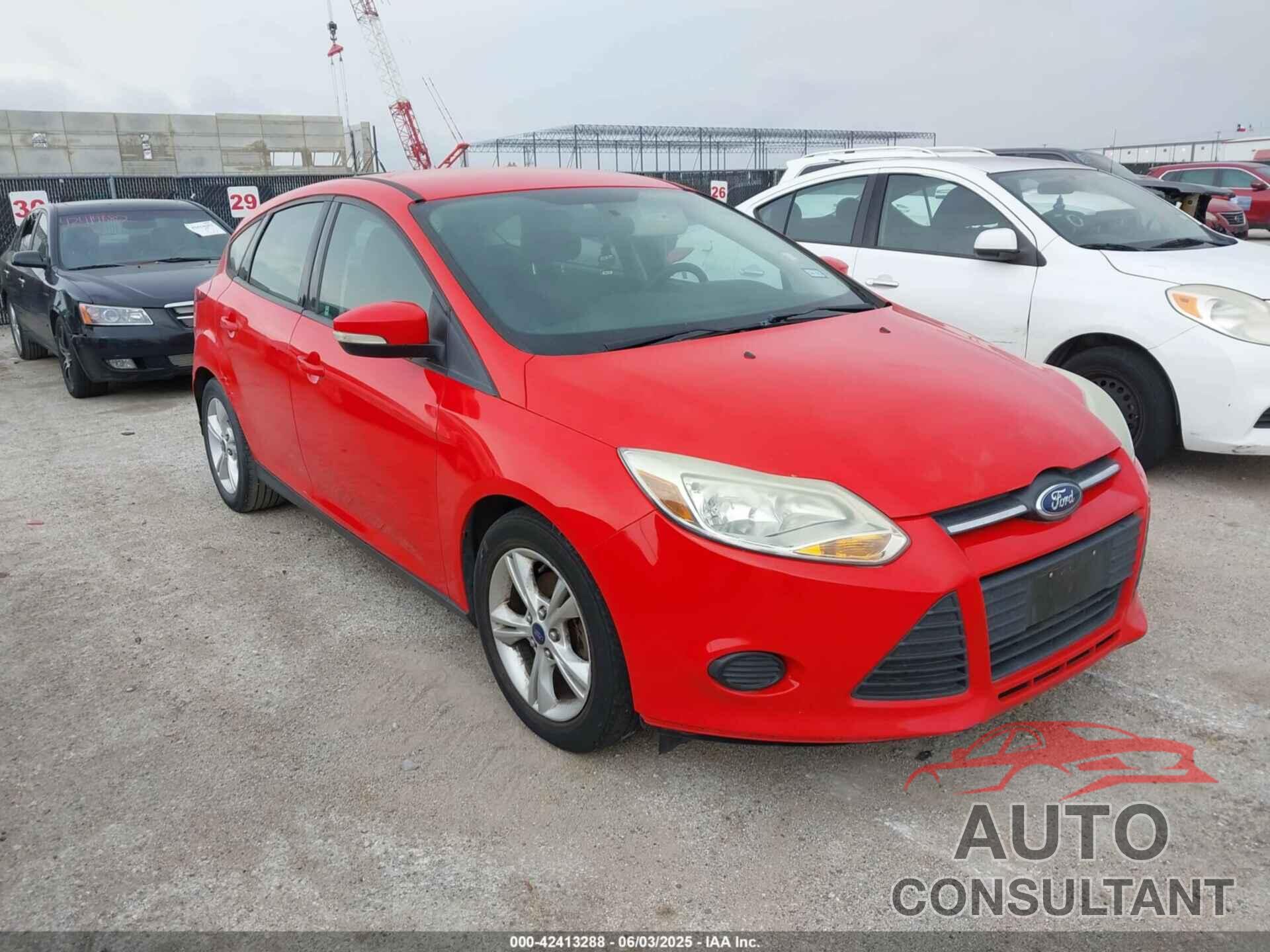FORD FOCUS 2014 - 1FADP3K2XEL403363
