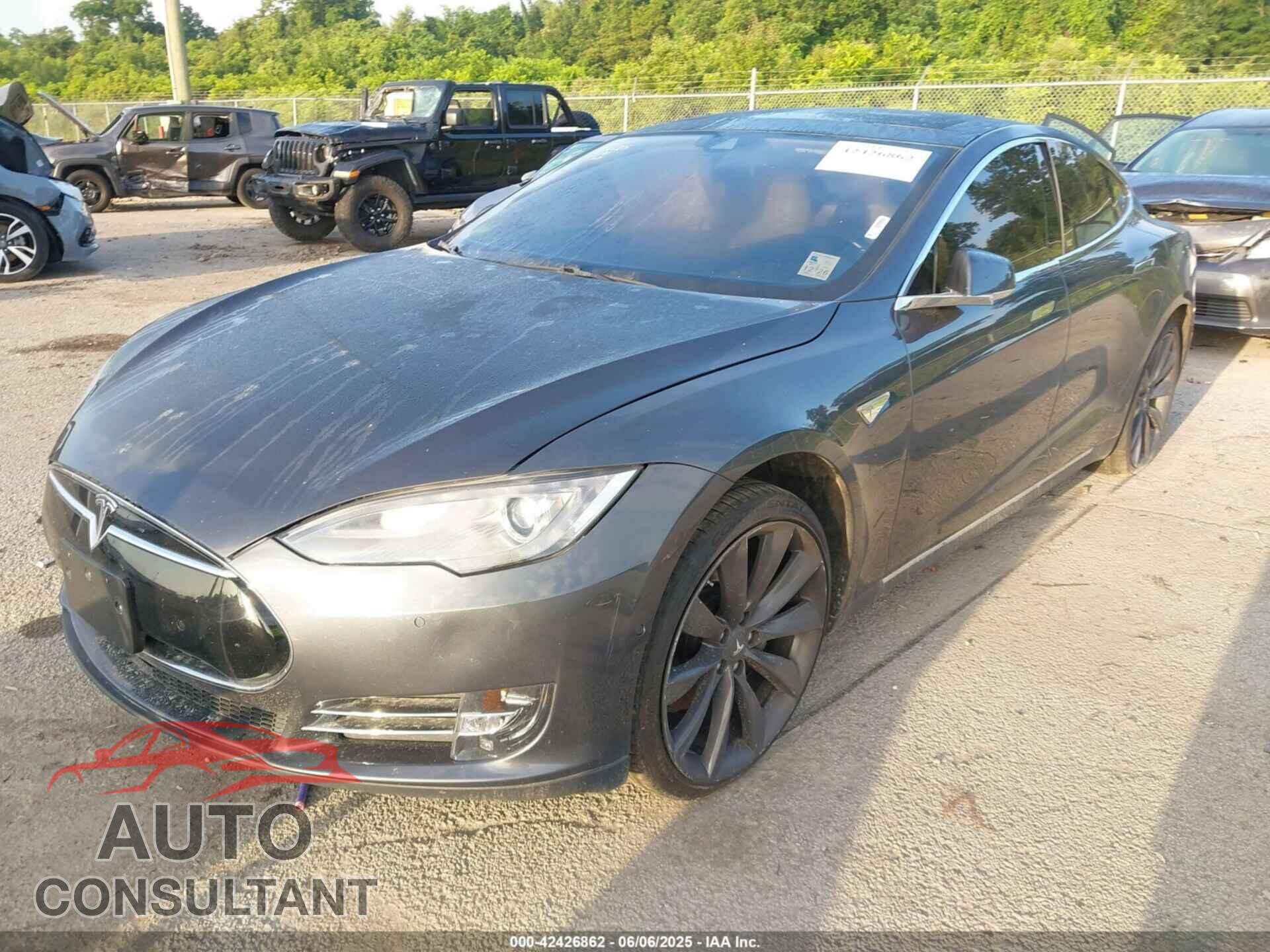 TESLA MODEL S 2015 - 5YJSA1E19FF109094