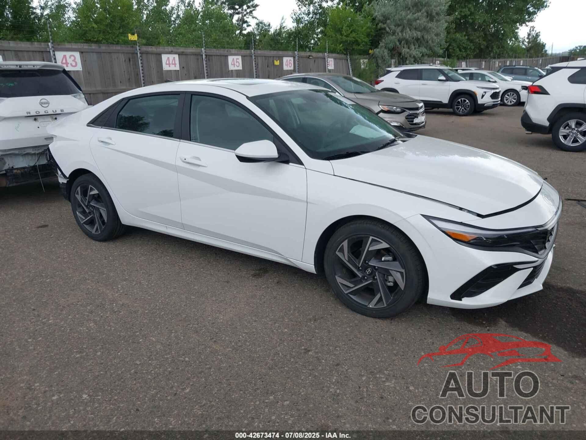 HYUNDAI ELANTRA 2025 - KMHLS4DG0SU993433