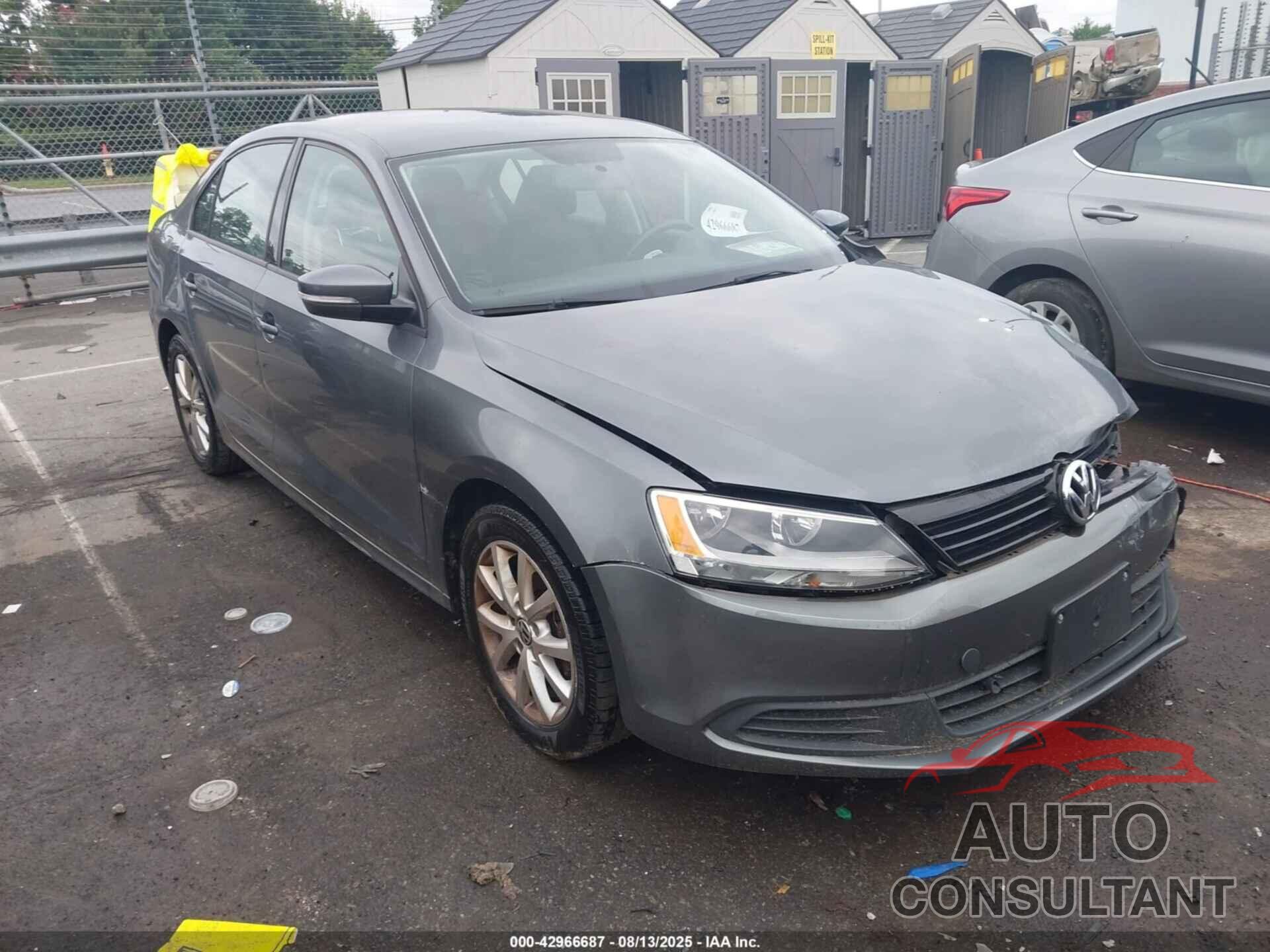 VOLKSWAGEN JETTA 2012 - 3VWDX7AJ0CM412477