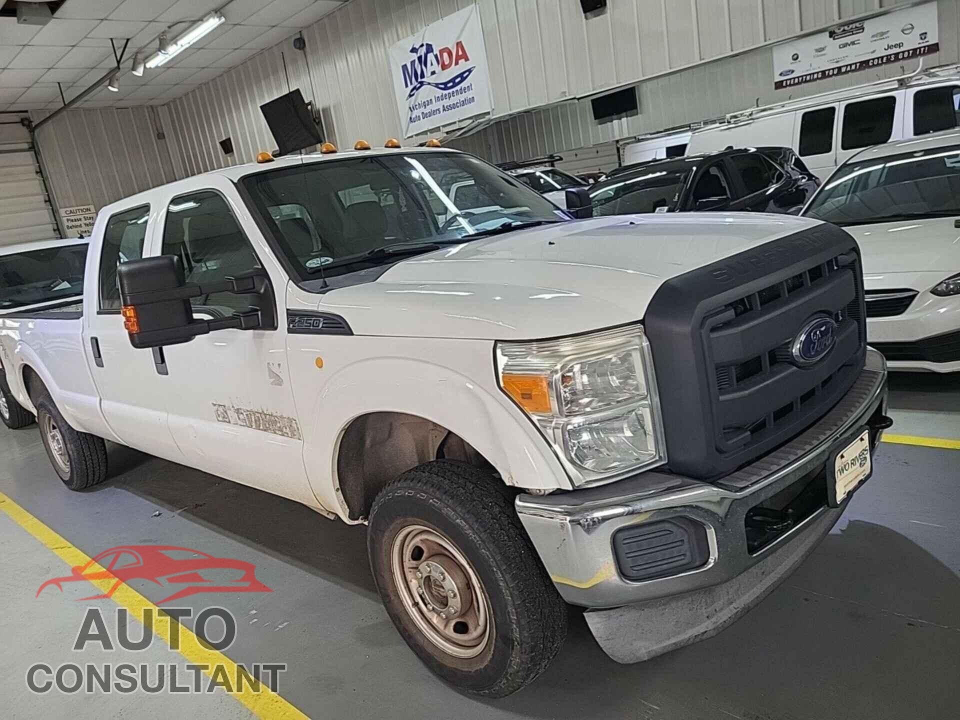 FORD F-250 2013 - 1FT7W2B65DEB22128
