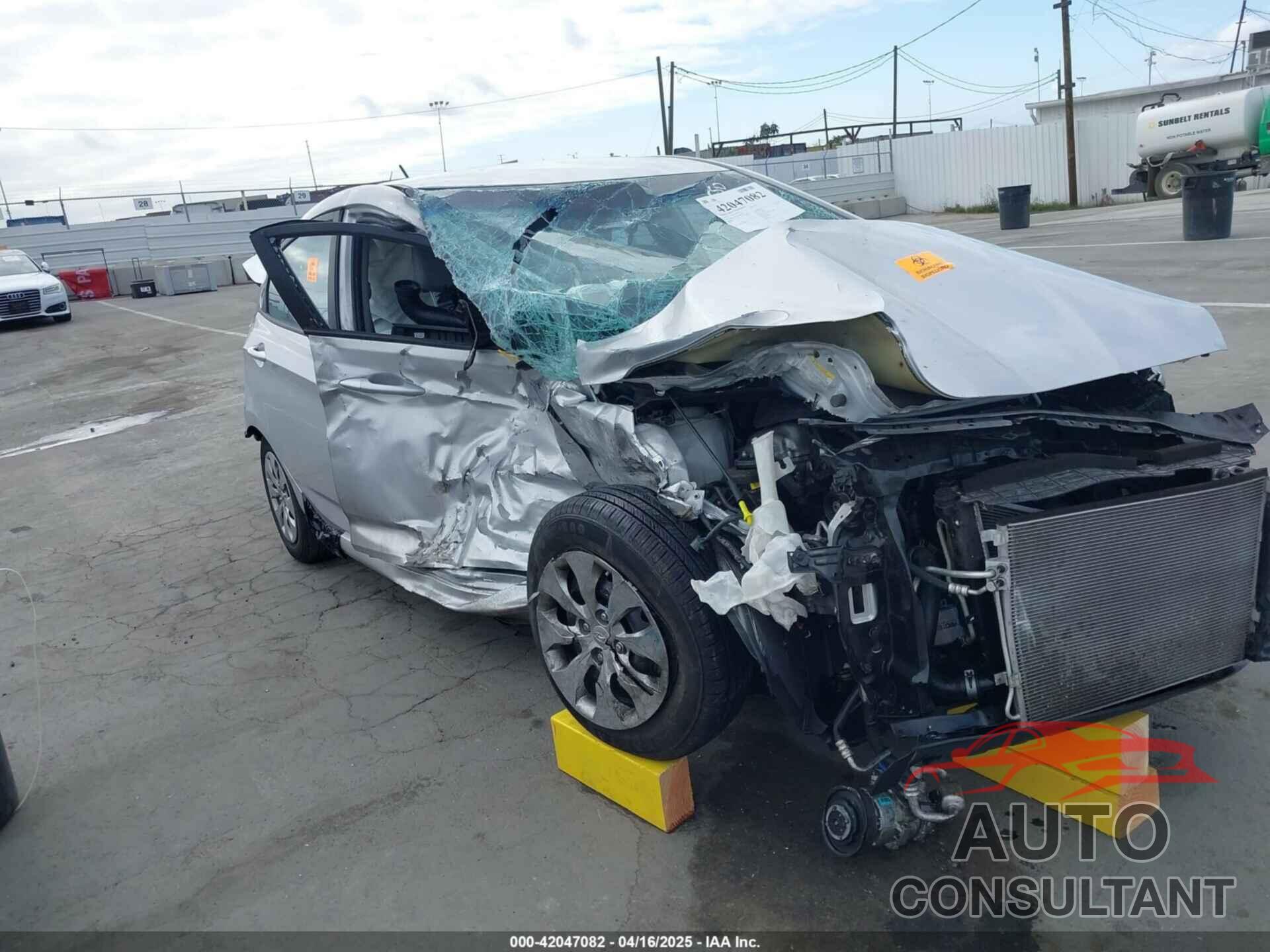 HYUNDAI ACCENT 2016 - KMHCT4AE3GU080916