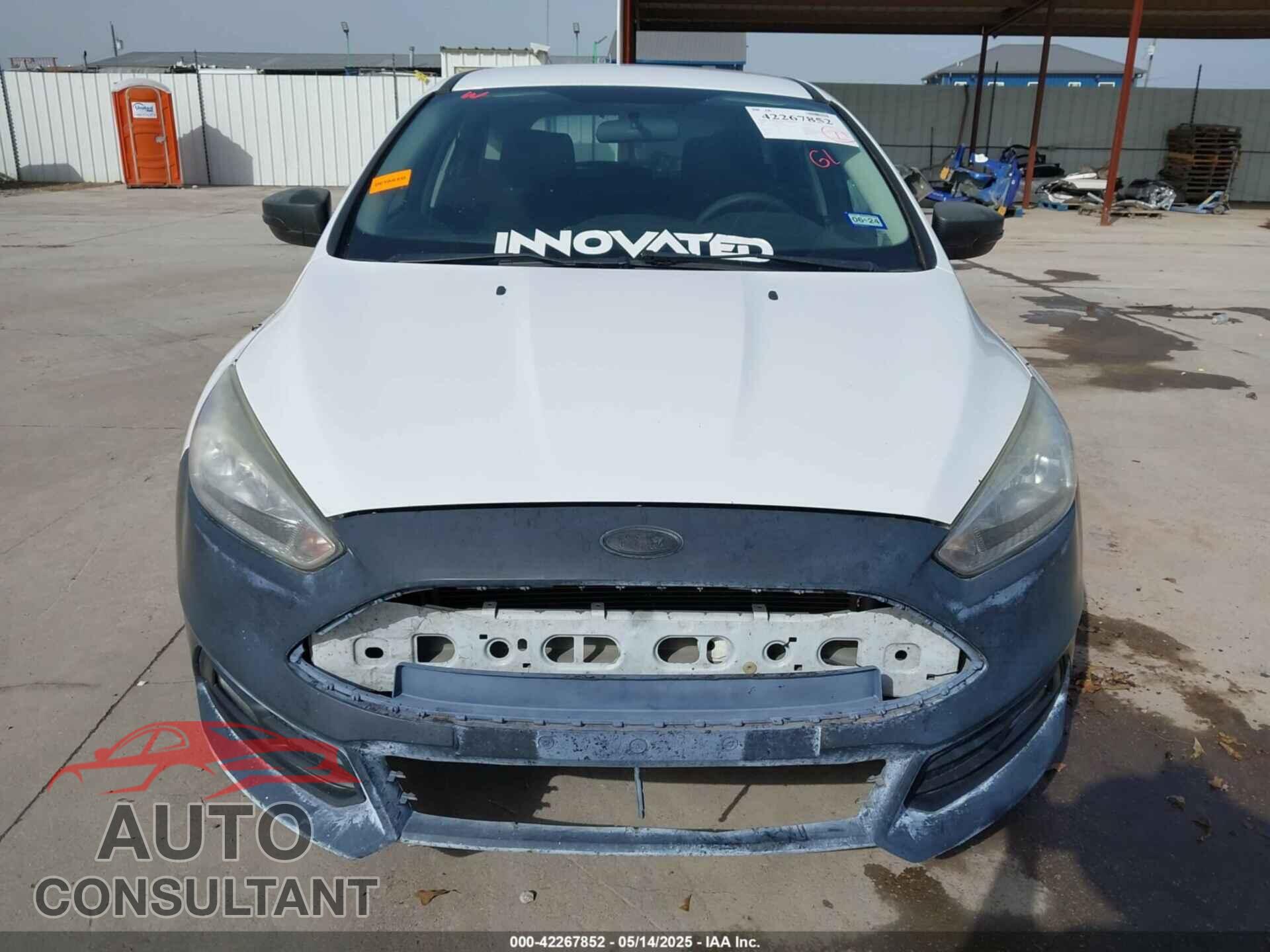 FORD FOCUS 2017 - 1FADP3K21HL347348