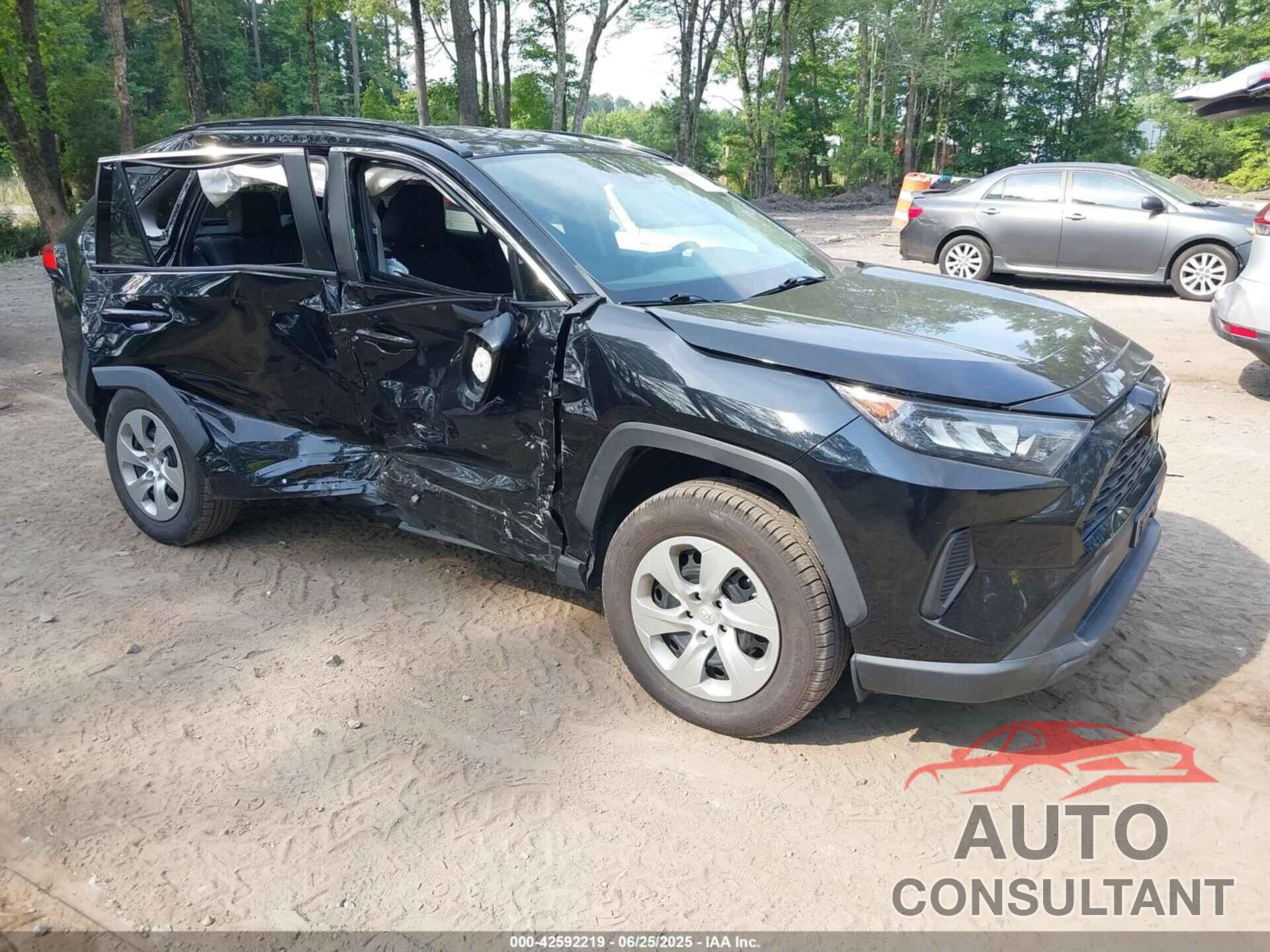 TOYOTA RAV4 2021 - 2T3K1RFV8MC140037