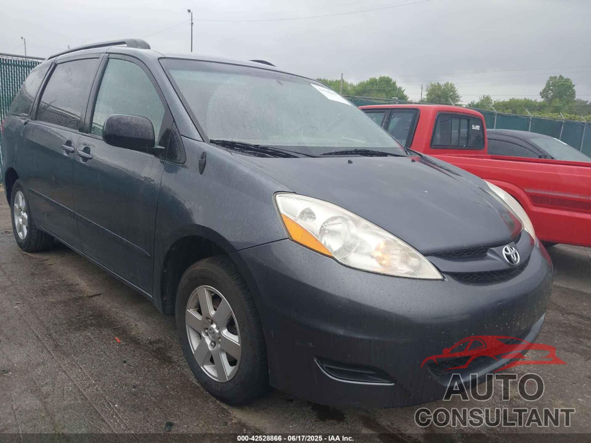 TOYOTA SIENNA 2010 - 5TDKK4CC4AS327418