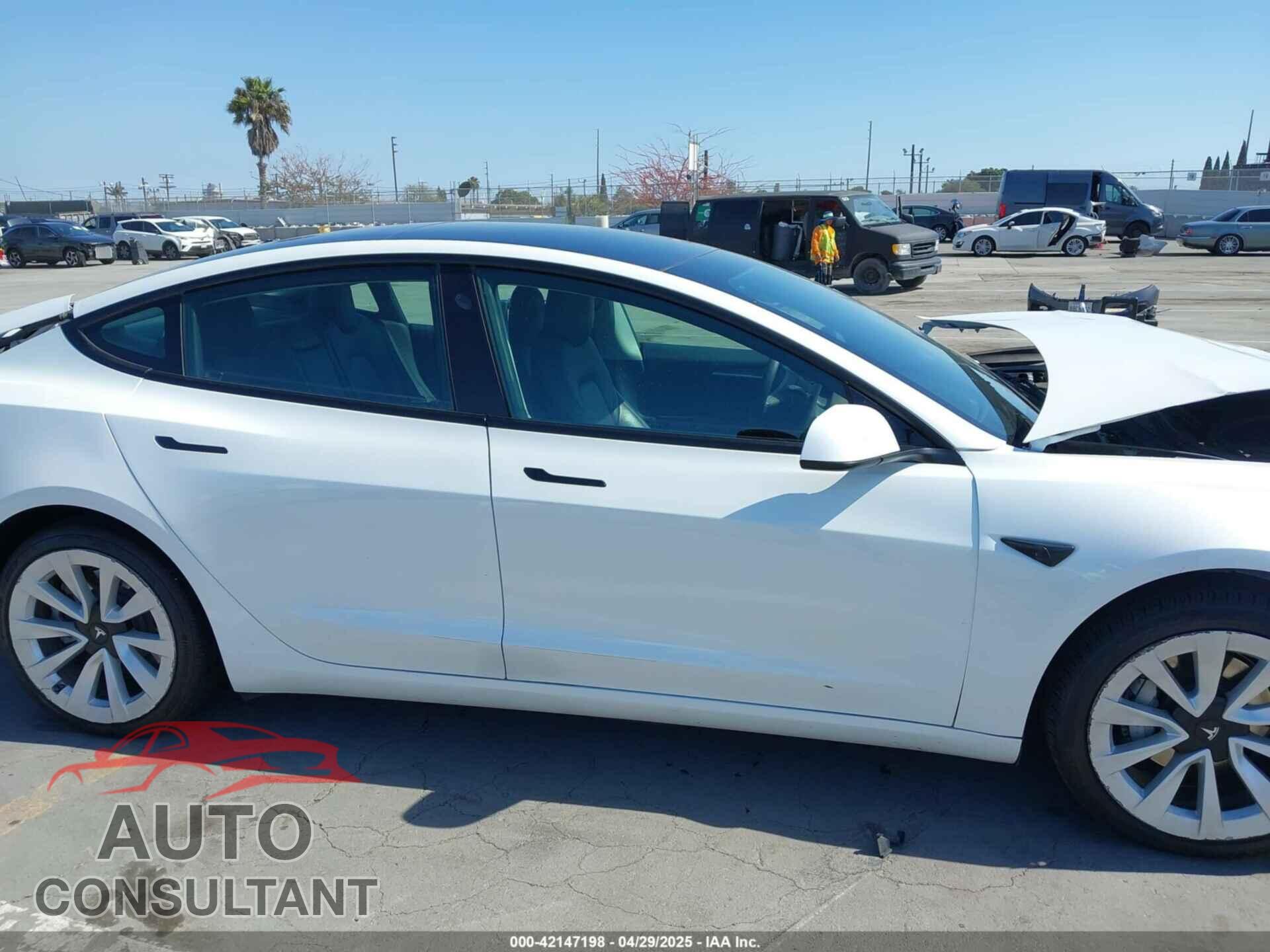 TESLA MODEL 3 2022 - 5YJ3E1EB8NF127361