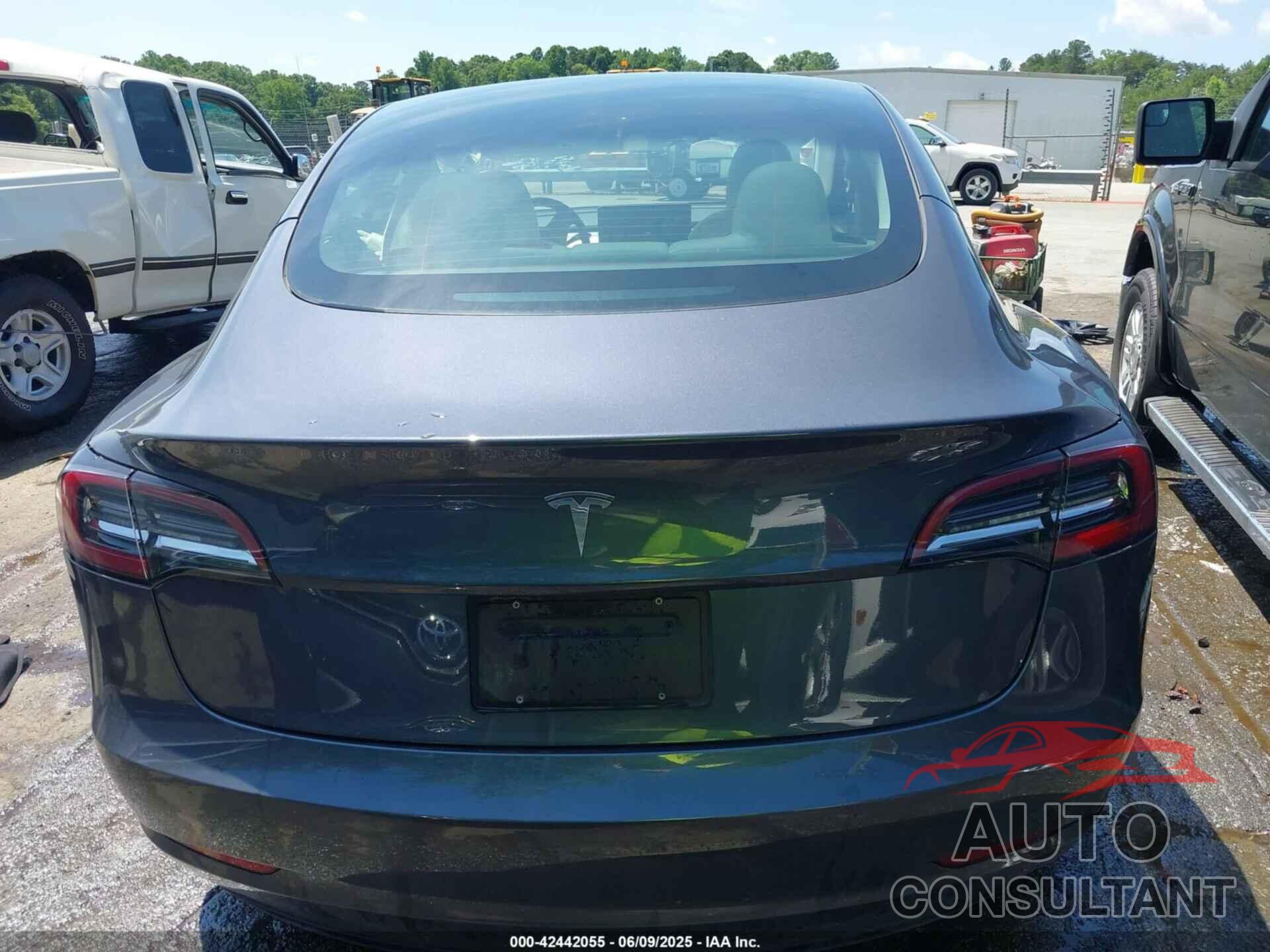 TESLA MODEL 3 2023 - 5YJ3E1EA7PF413311