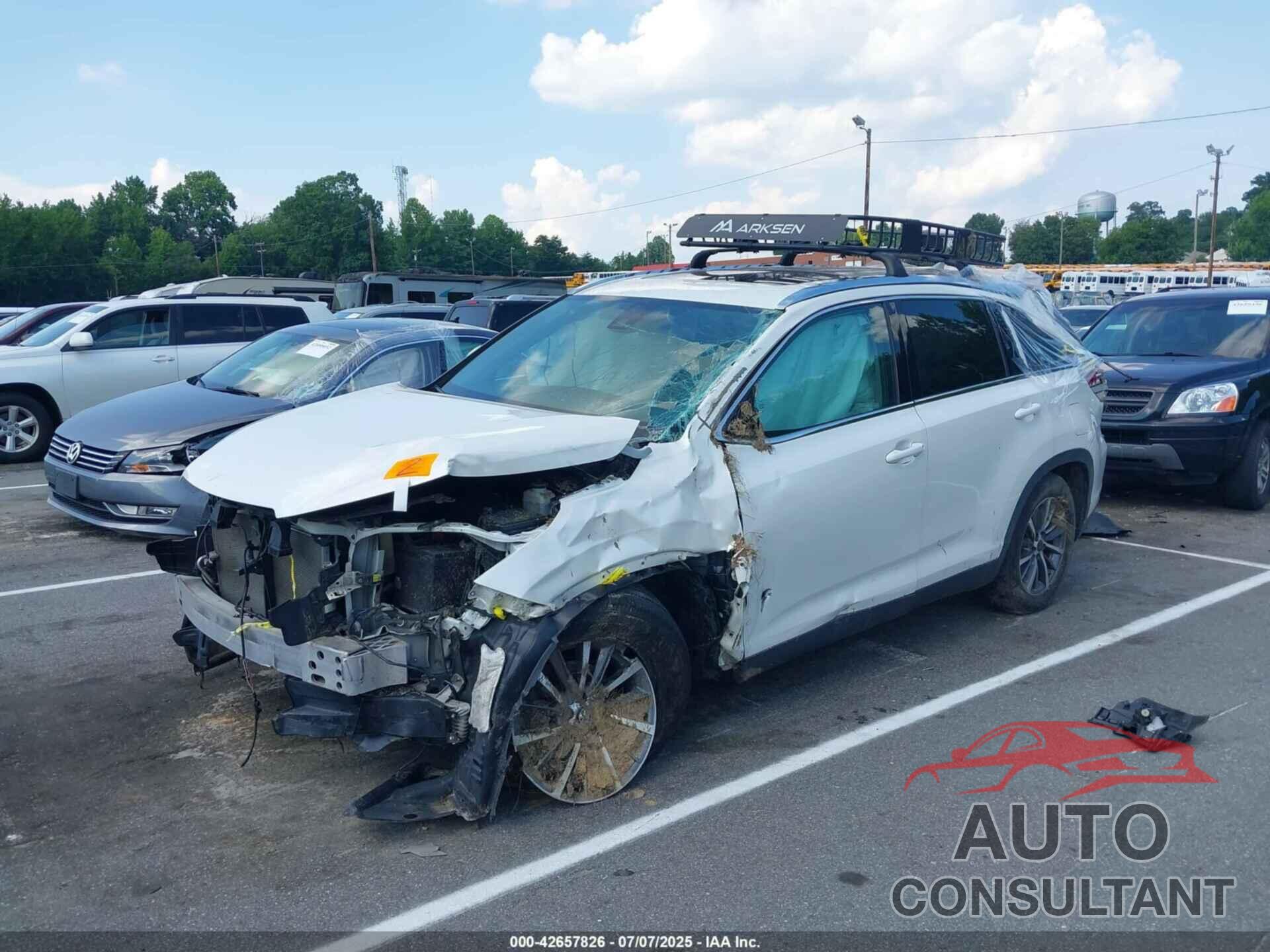 TOYOTA HIGHLANDER 2019 - 5TDKZRFH8KS347575