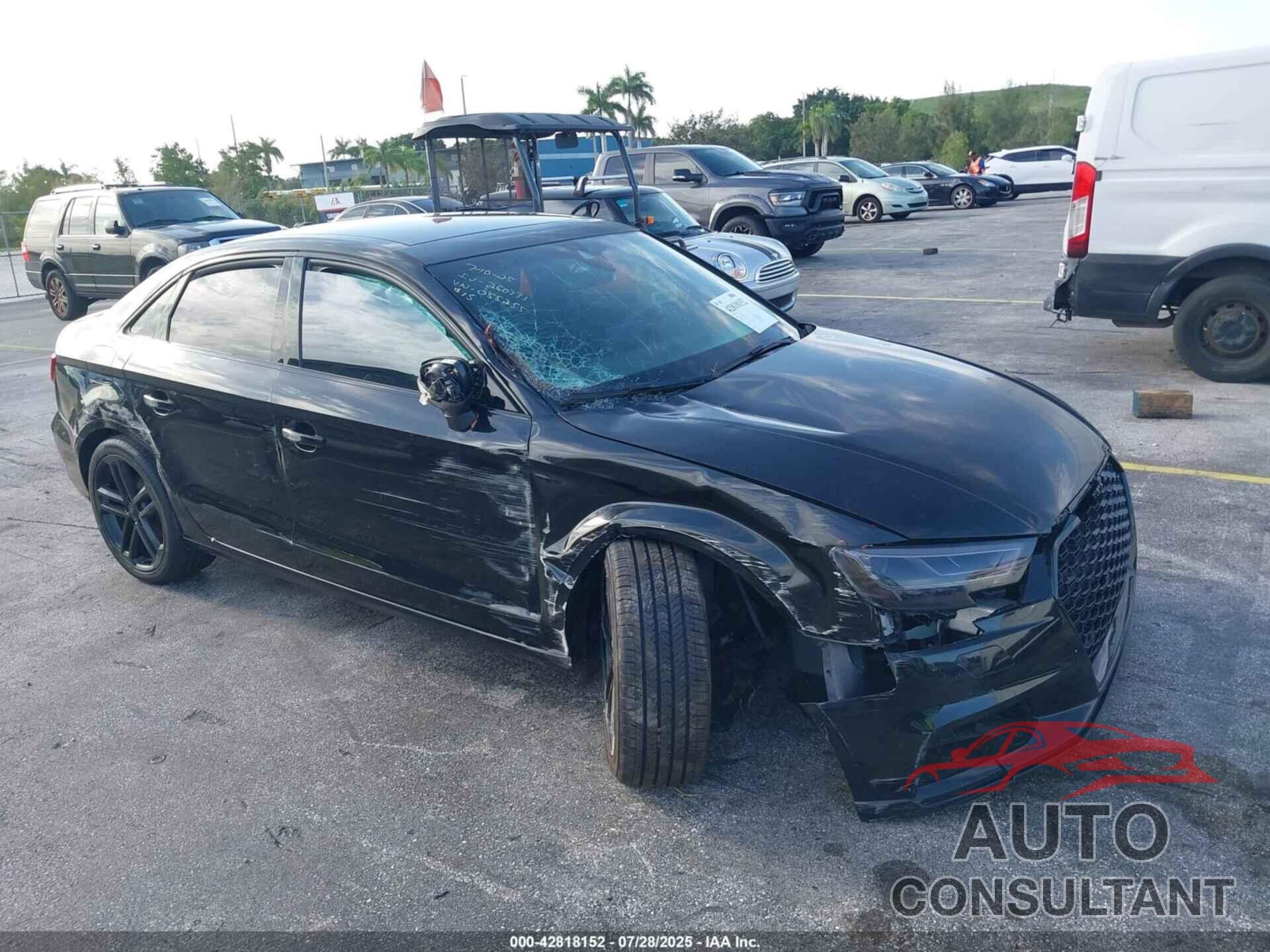 AUDI A3 2020 - WAUCUGFF7LA055255