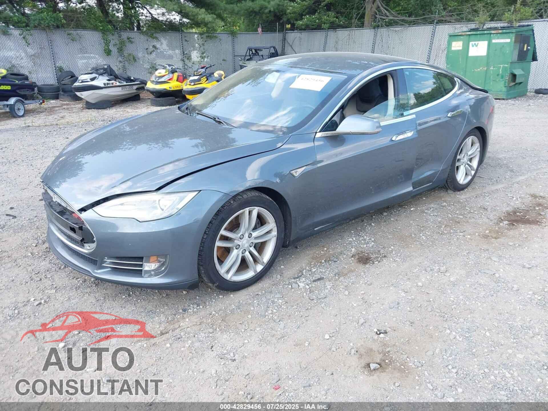 TESLA MODEL S 2013 - 5YJSA1CN7DFP04318
