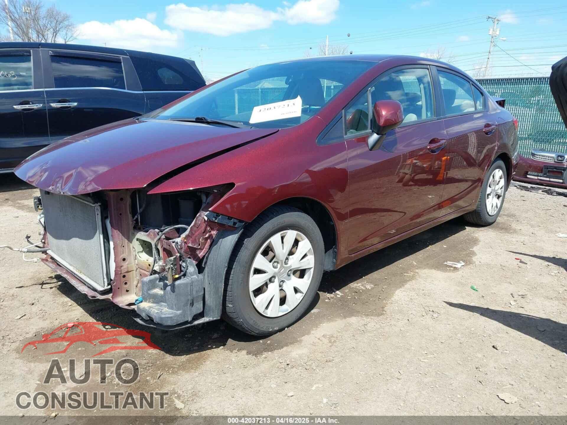 HONDA CIVIC 2012 - 2HGFB2F55CH554784
