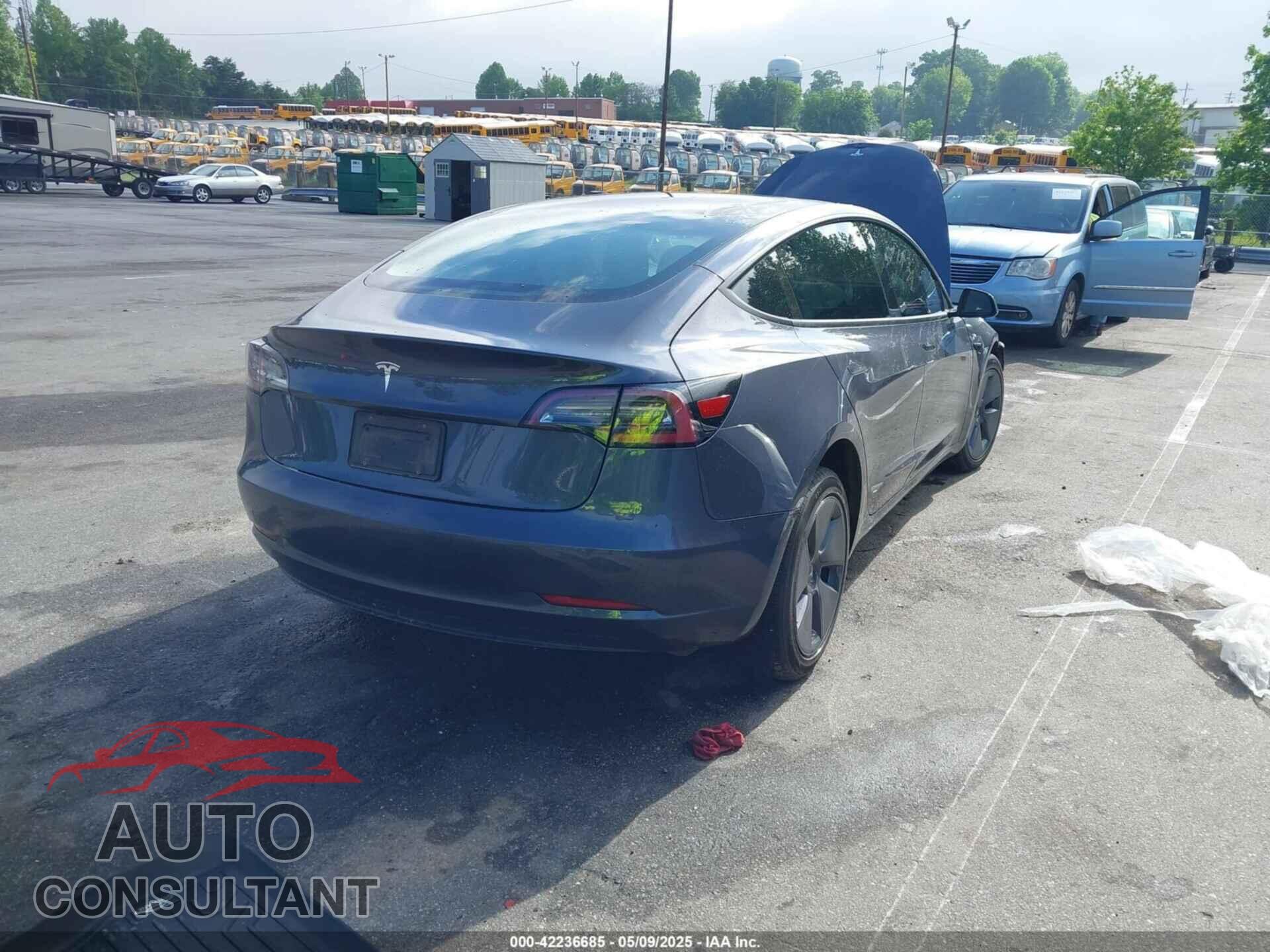 TESLA MODEL 3 2023 - 5YJ3E1EA7PF457891