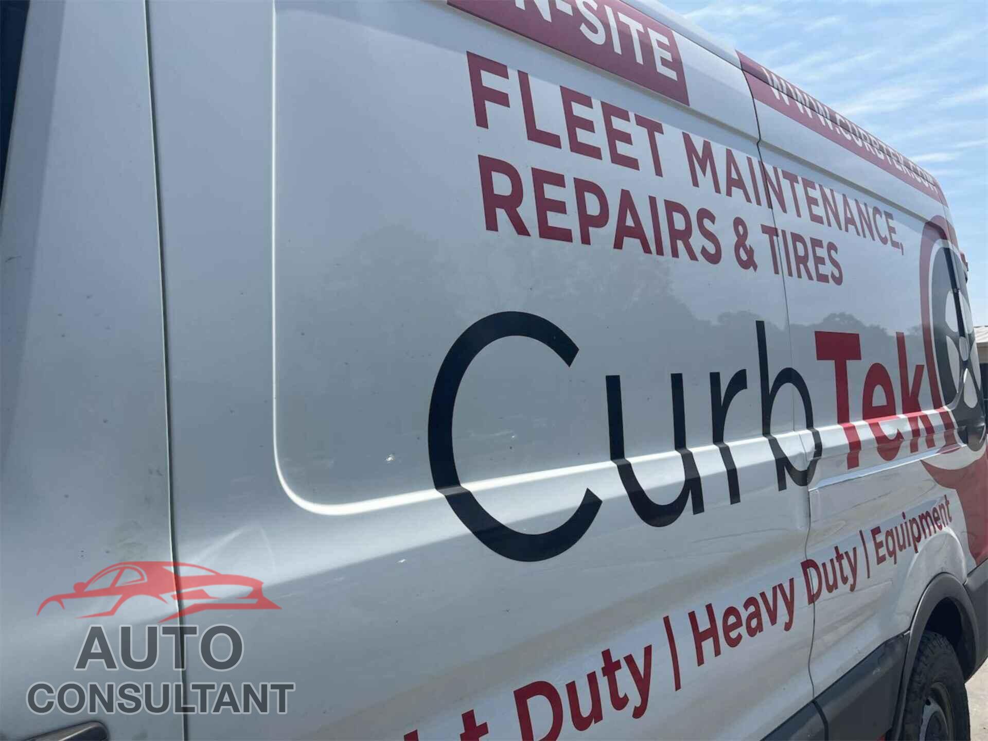 FORD TRANSIT 2018 - 1FTYR2CM5JKB45950