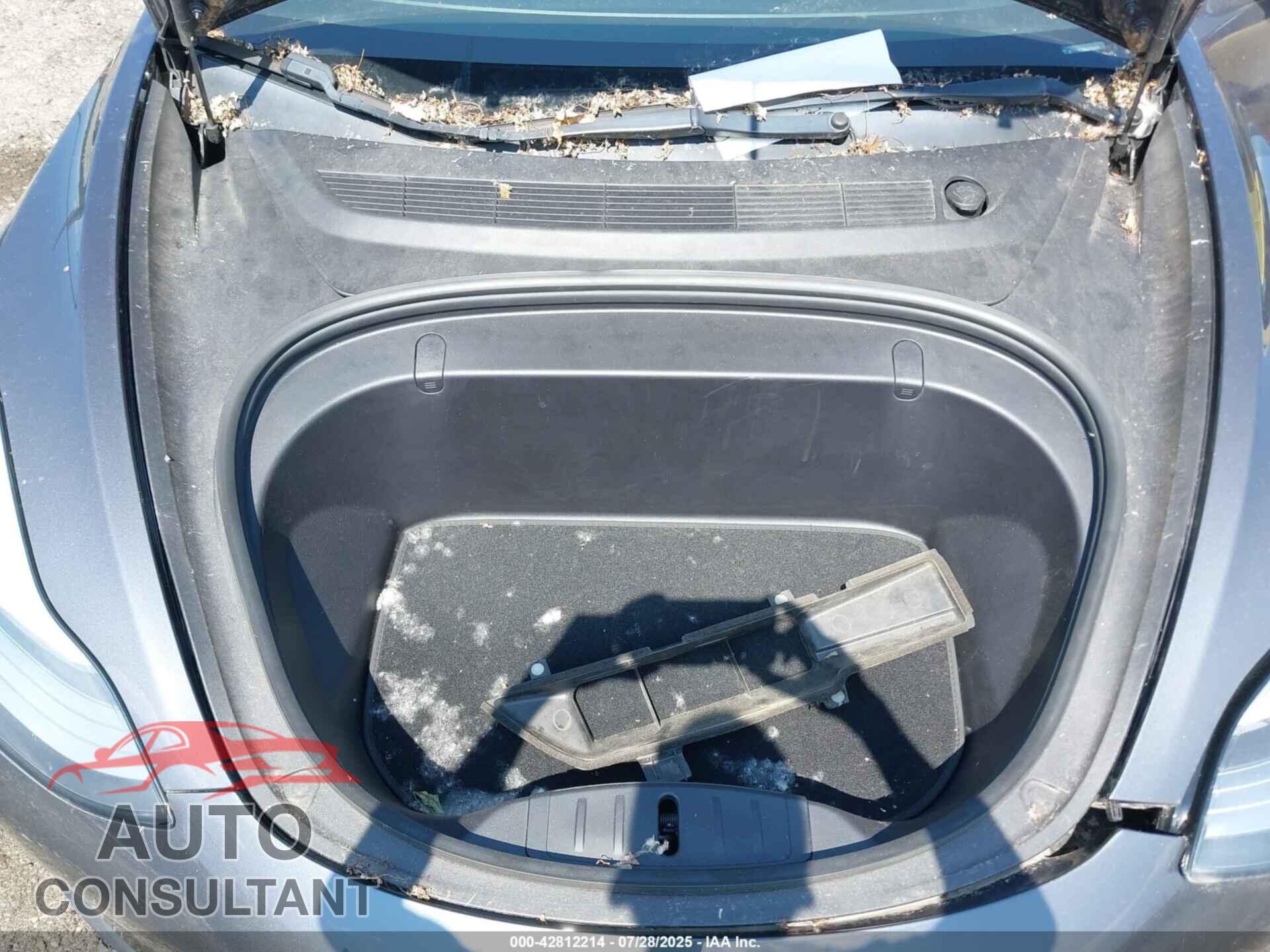 TESLA MODEL 3 2018 - 5YJ3E1EB4JF150677