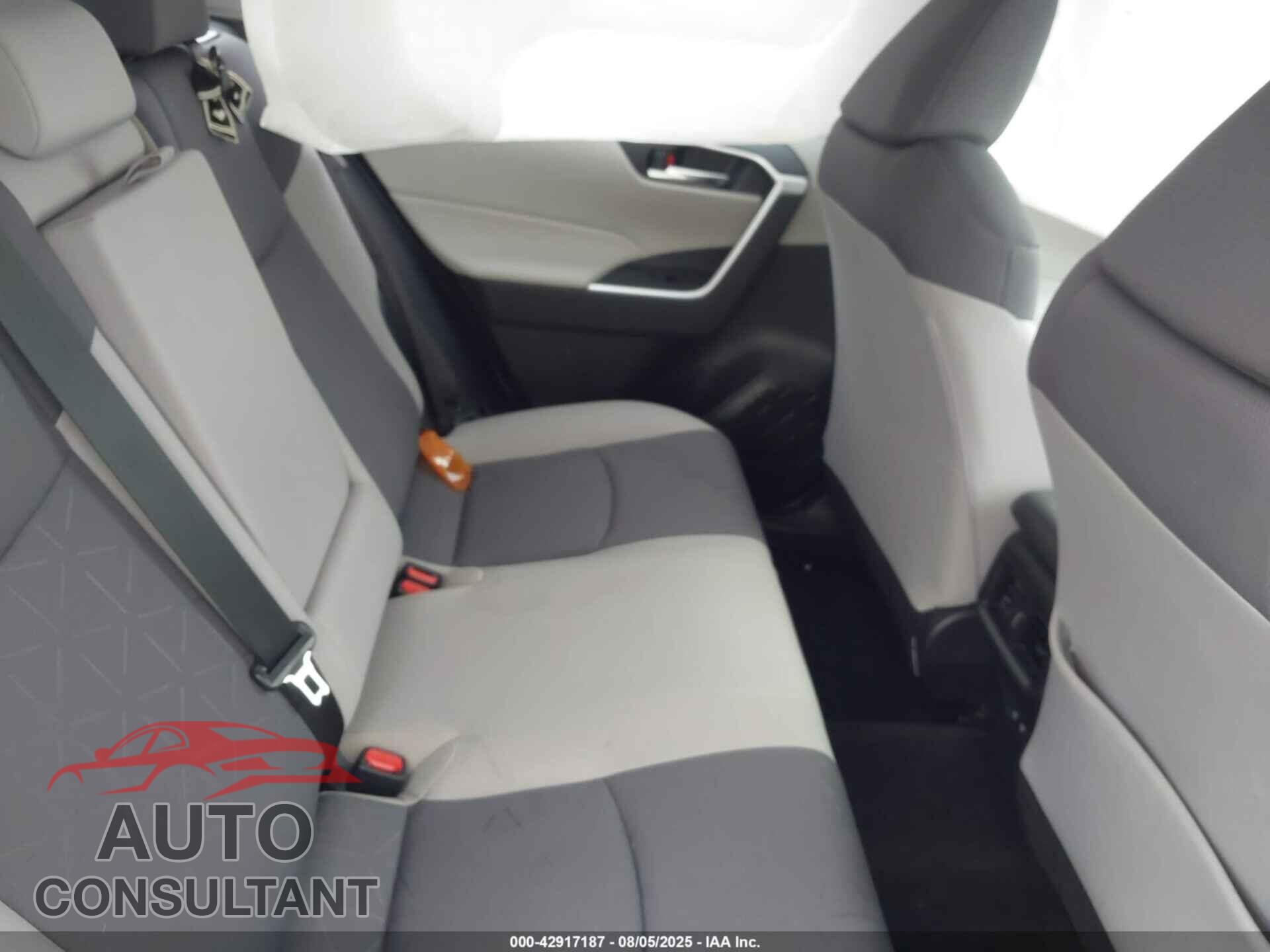 TOYOTA RAV4 2021 - JTMP1RFV2MD075946