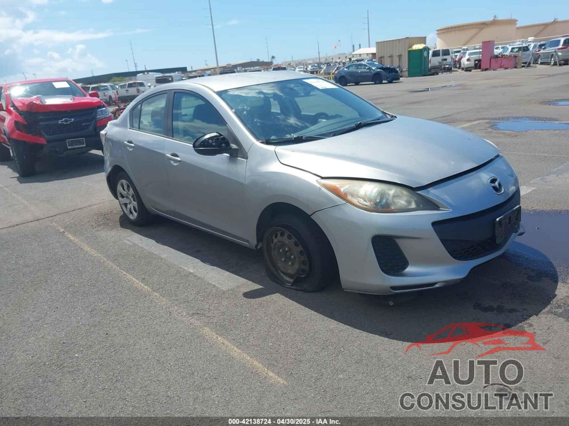 MAZDA MAZDA3 2013 - JM1BL1U74D1735108
