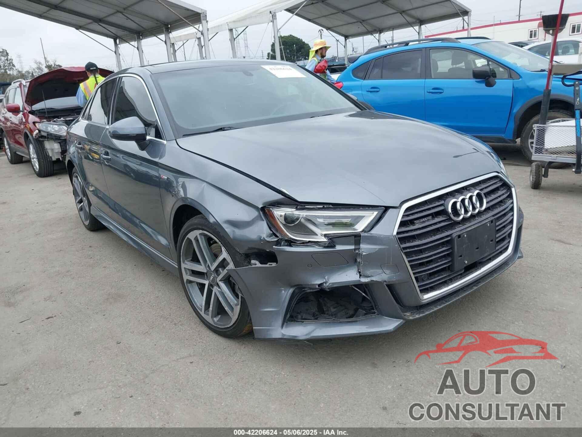 AUDI A3 2018 - WAUJ8GFF7J1068760