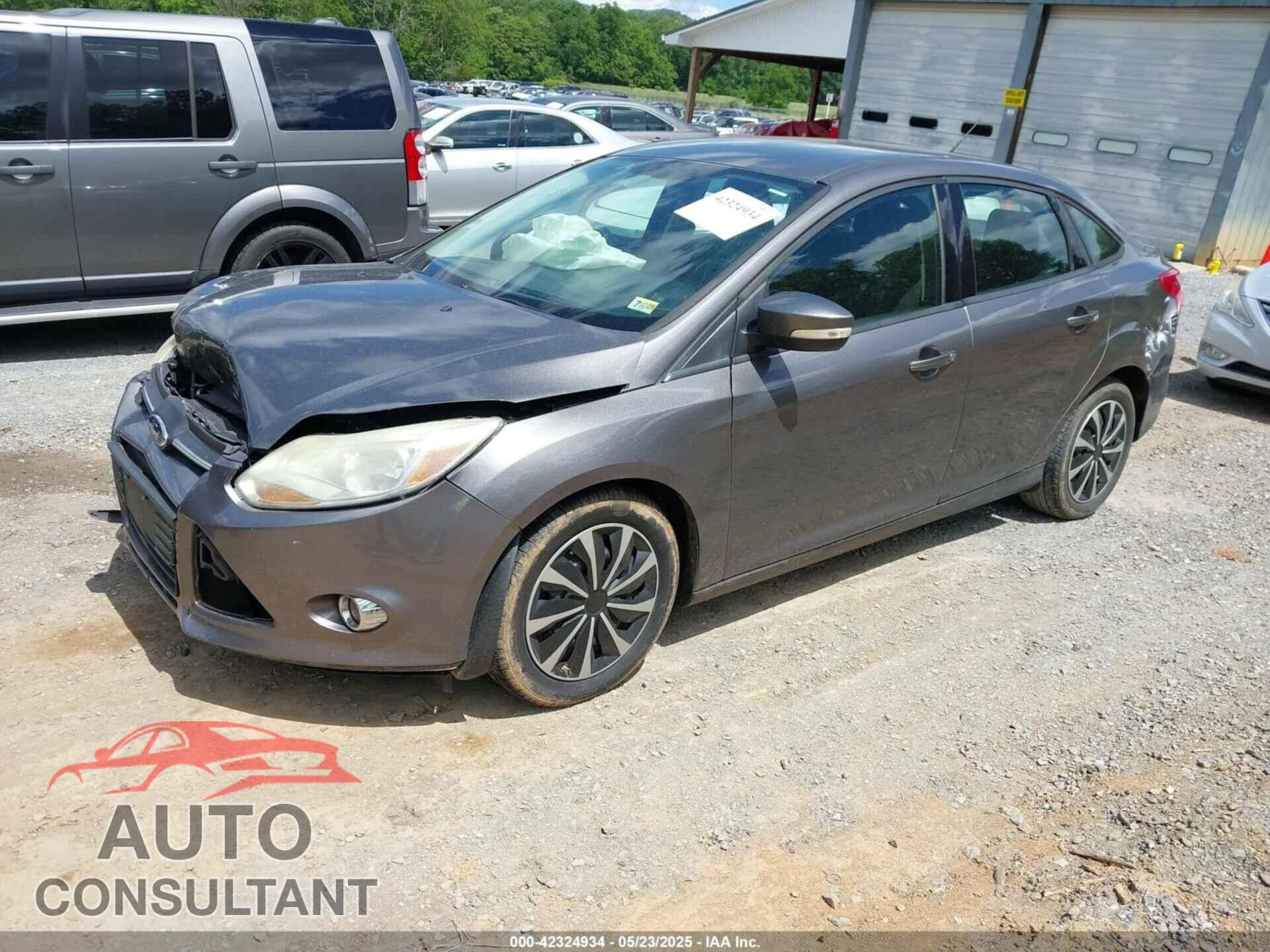 FORD FOCUS 2012 - 1FAHP3F26CL478487