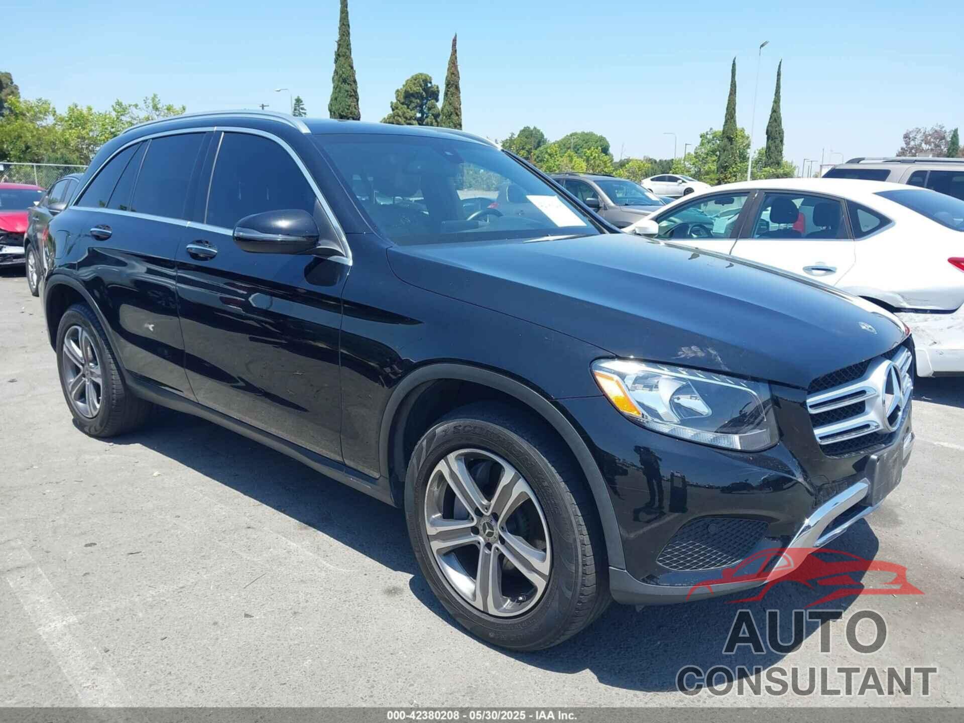 MERCEDES-BENZ GLC 300 2018 - WDC0G4JB3JV086986