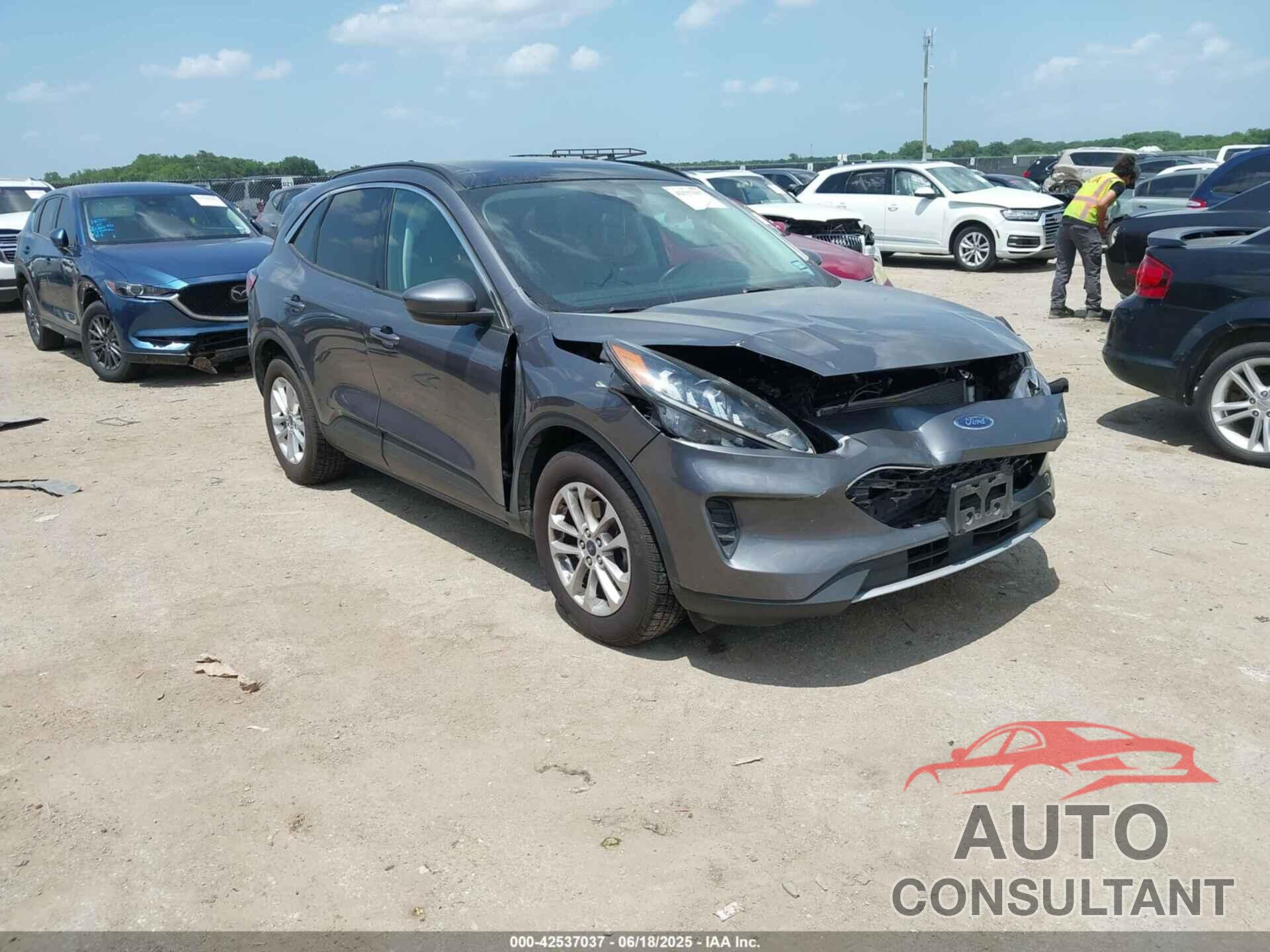 FORD ESCAPE 2021 - 1FMCU0G66MUB00982