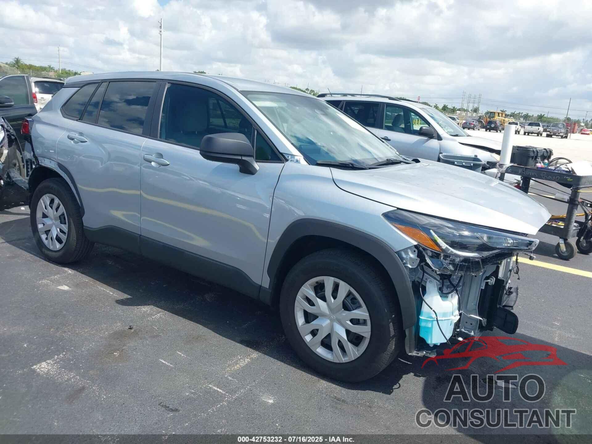 TOYOTA COROLLA CROSS 2025 - 7MUAAAAG8SV137714