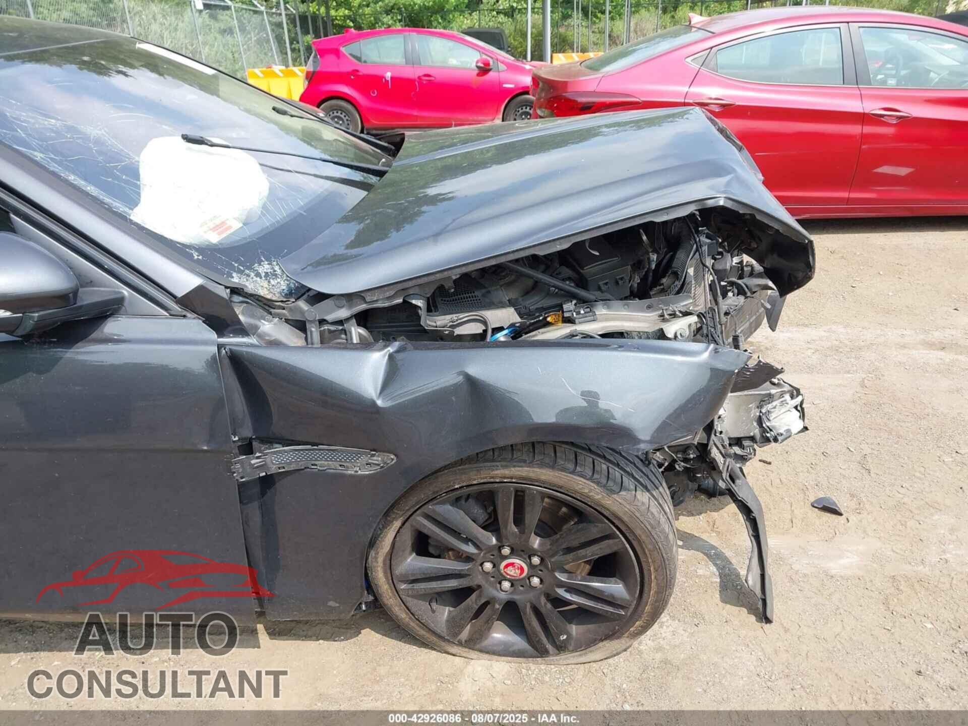 JAGUAR XE 2017 - SAJAE4BG4HA948562