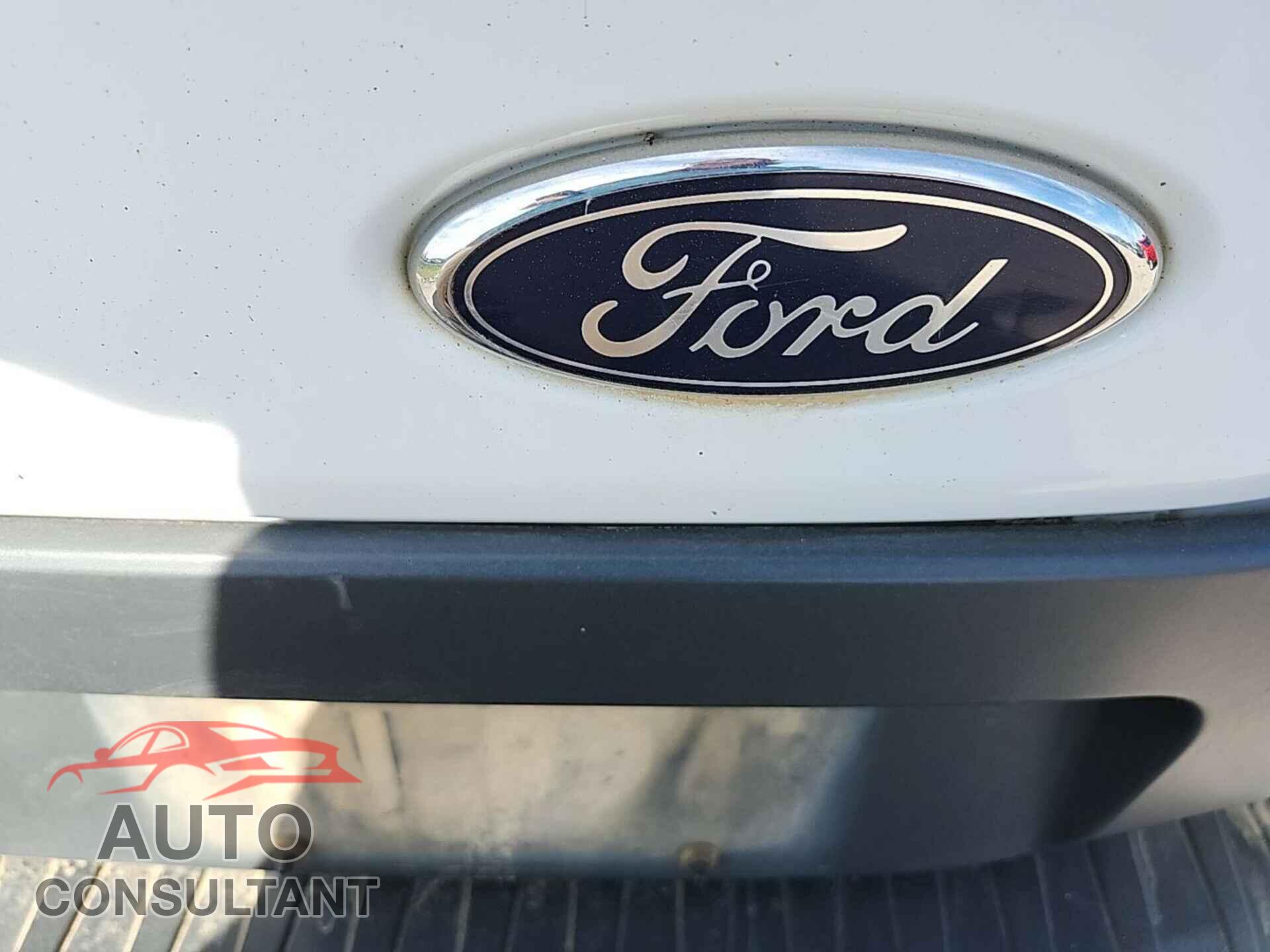 FORD TRANSIT 2015 - 1FTNE1YM6FKB19799