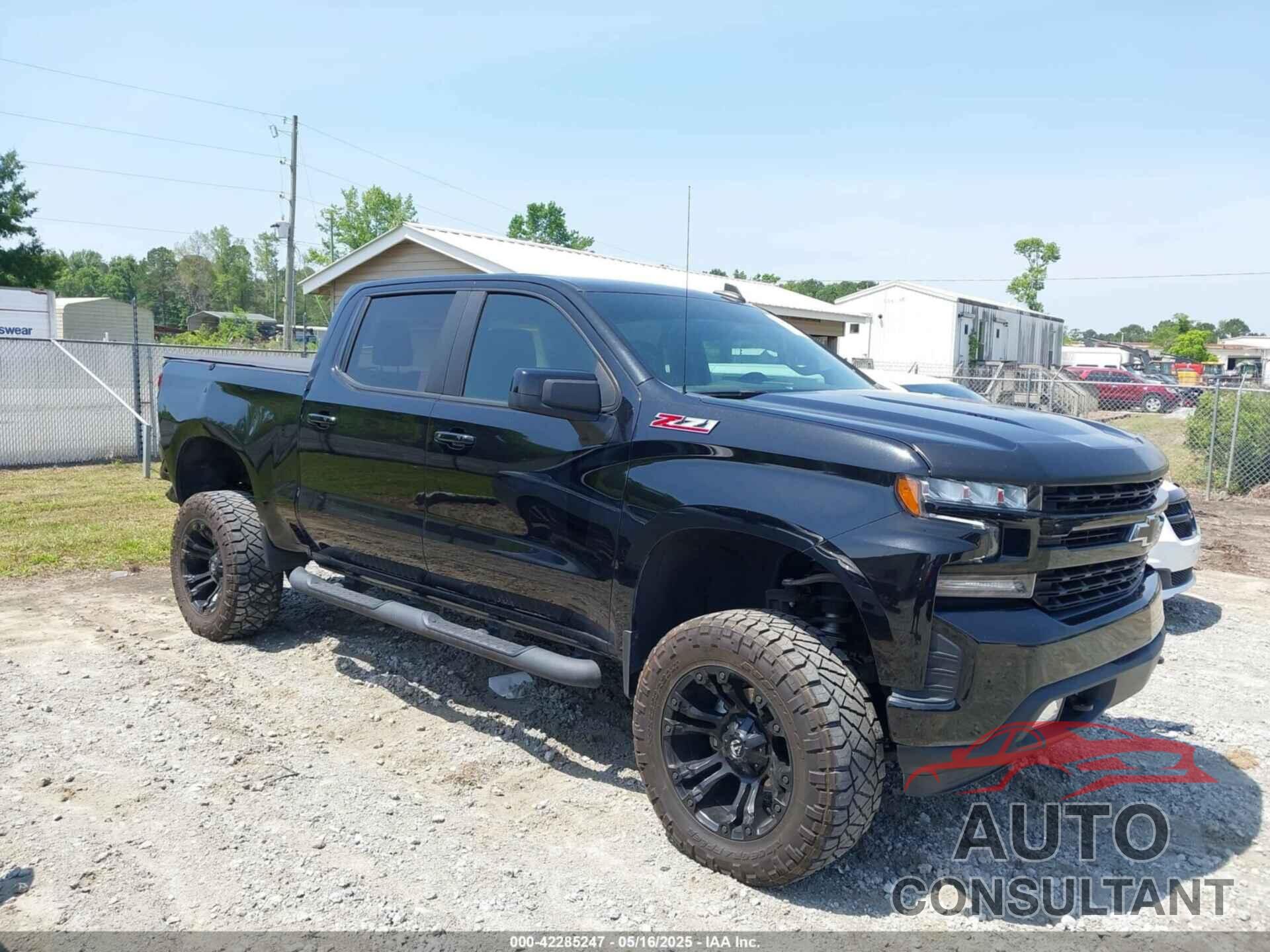 CHEVROLET SILVERADO 1500 LTD 2022 - 1GCUYEEL7NZ235492