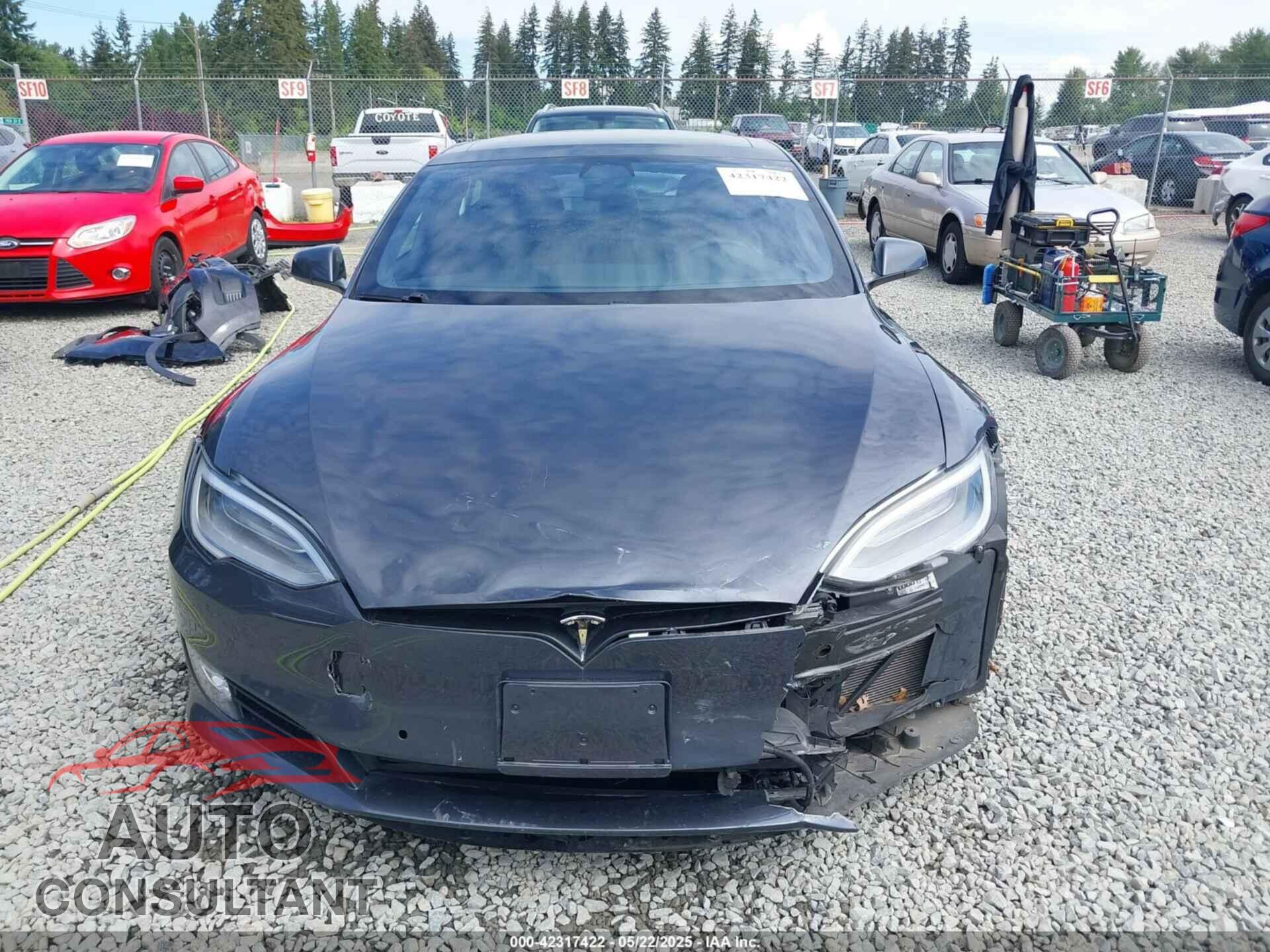 TESLA MODEL S 2018 - 5YJSA1E28JF272630