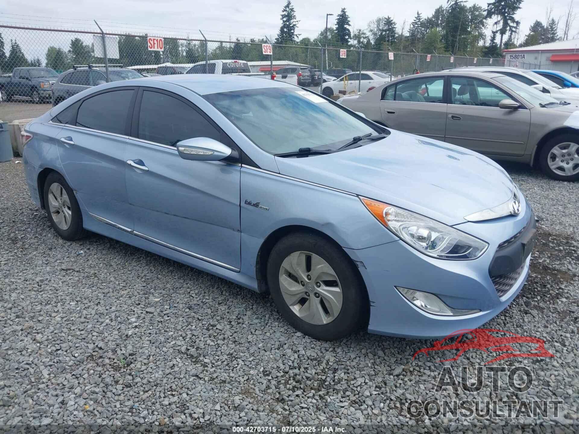 HYUNDAI SONATA HYBRID 2013 - KMHEC4A42DA076904