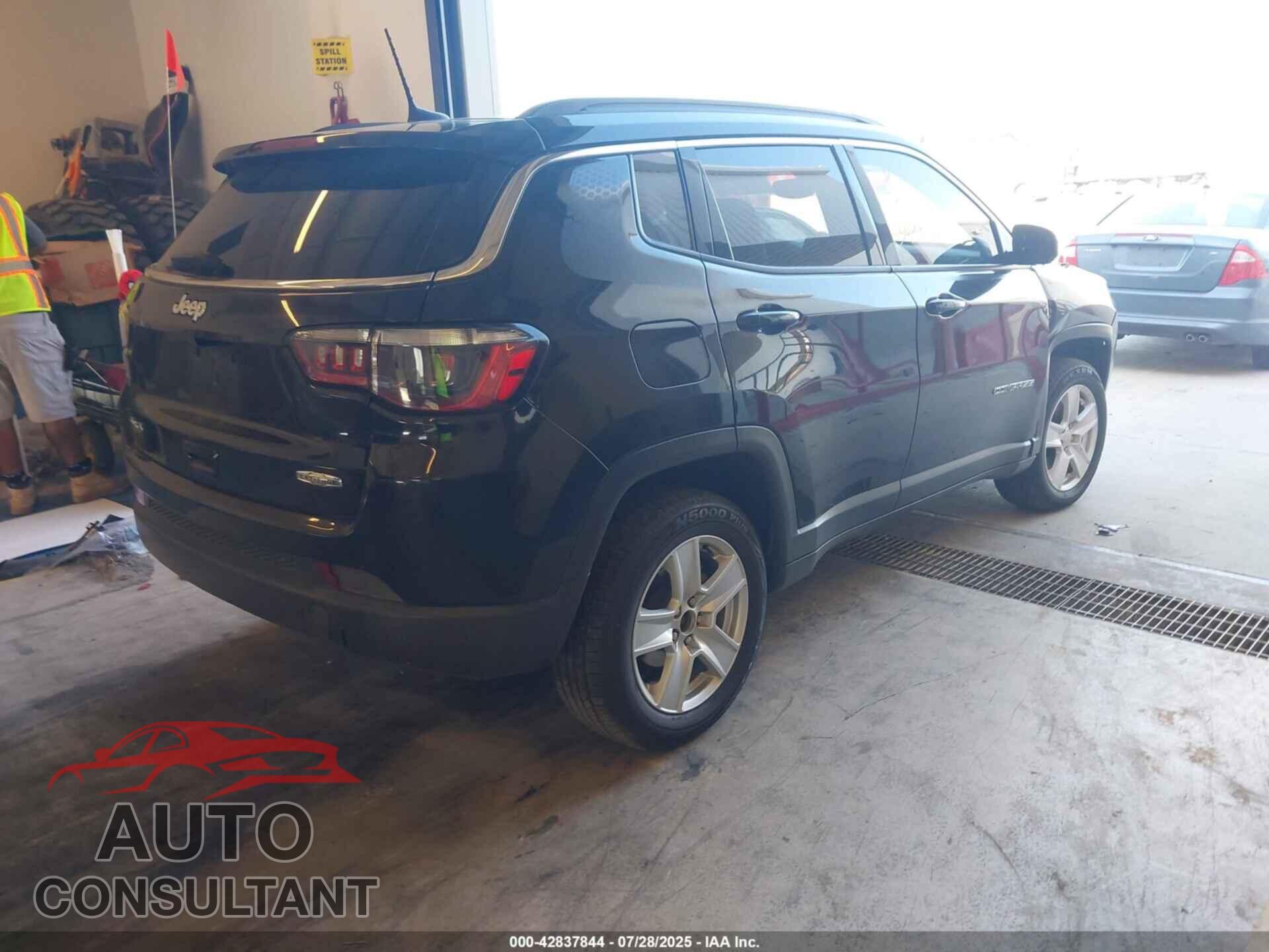 JEEP COMPASS 2022 - 3C4NJDBB7NT143854