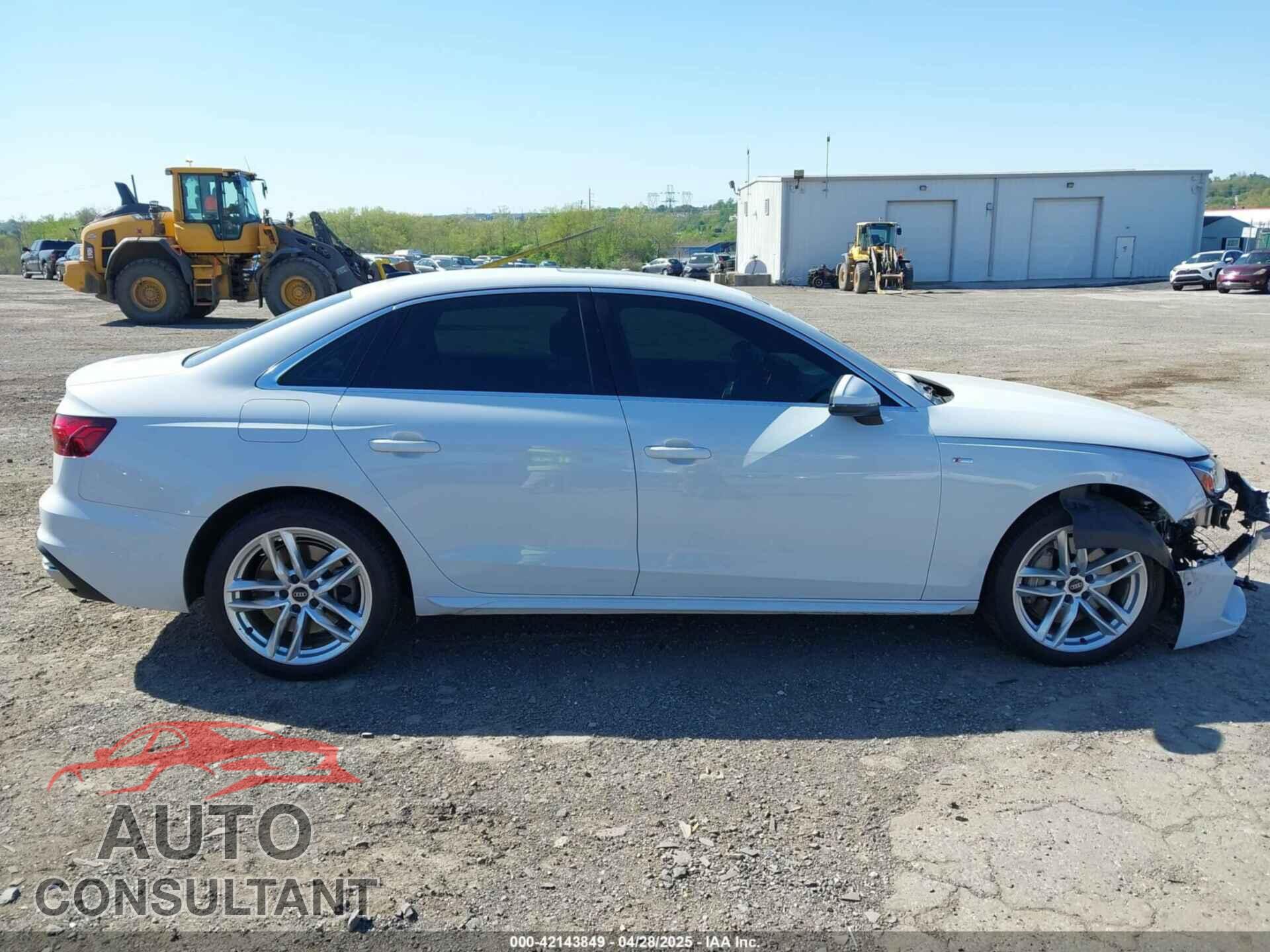 AUDI A4 2021 - WAUDAAF46MN007457
