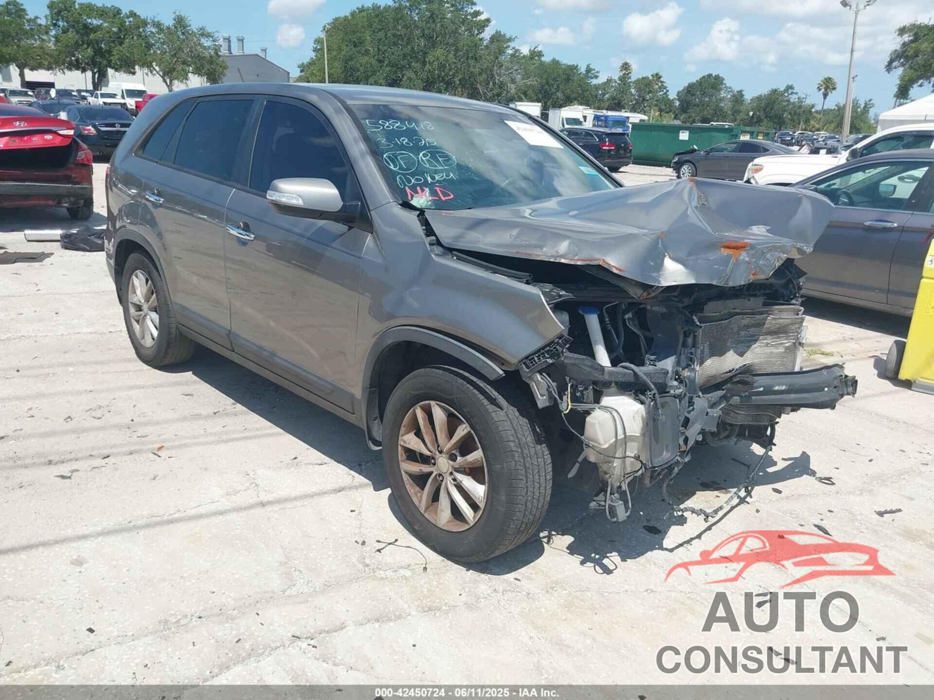 KIA SORENTO 2015 - 5XYKT3A63FG588418