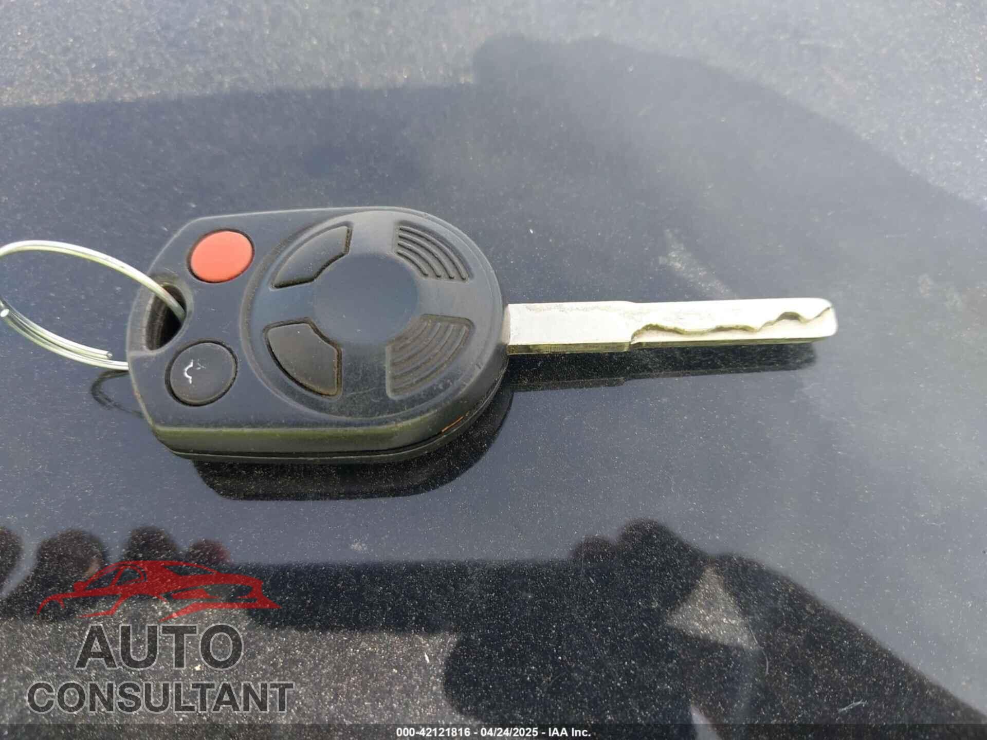 FORD FOCUS 2012 - 1FAHP3F24CL275128