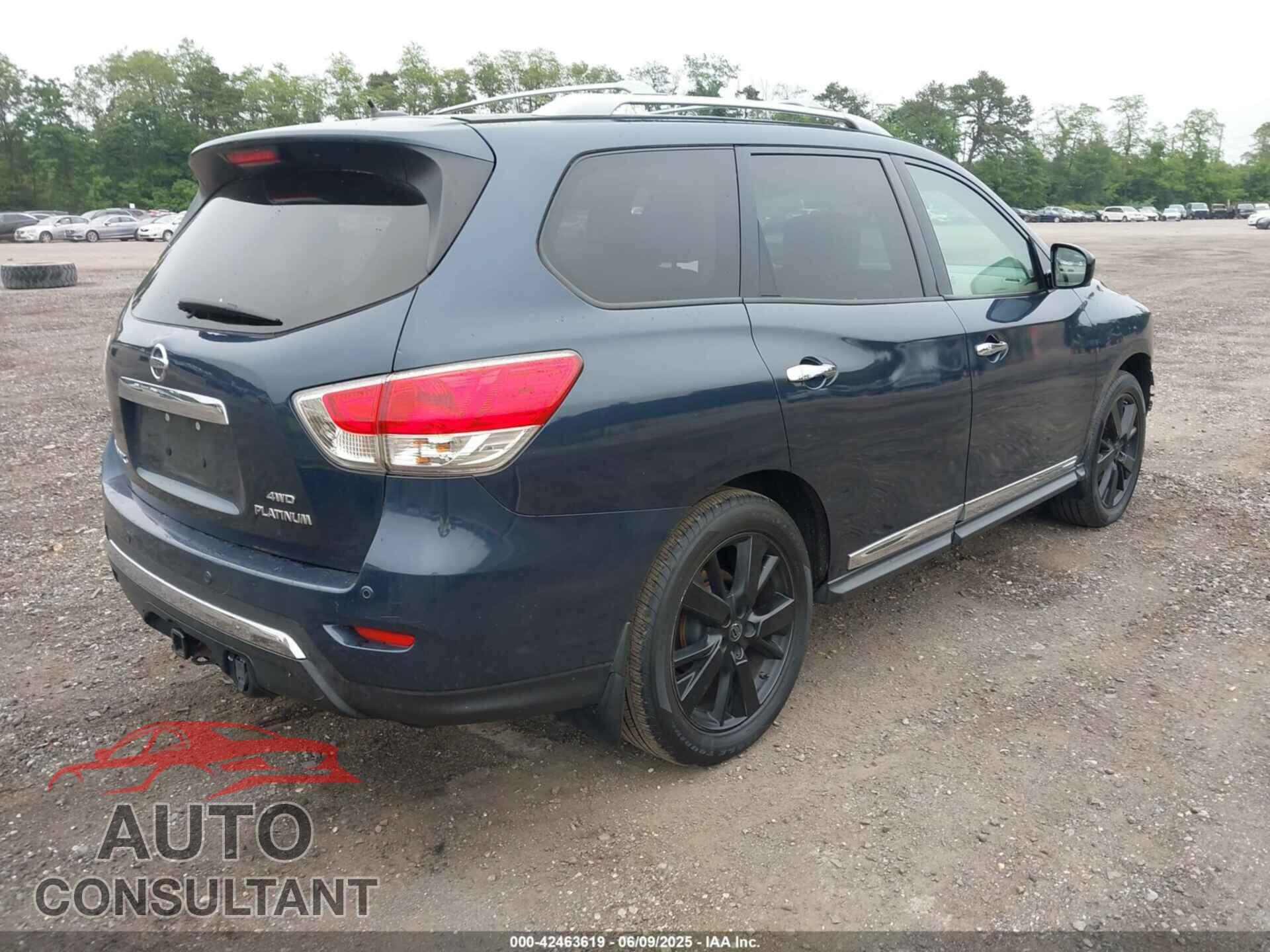 NISSAN PATHFINDER 2013 - 5N1AR2MM2DC633232