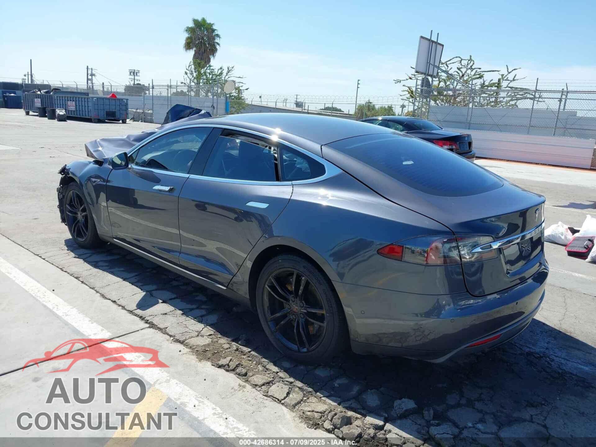 TESLA MODEL S 2015 - 5YJSA1E18FF104436