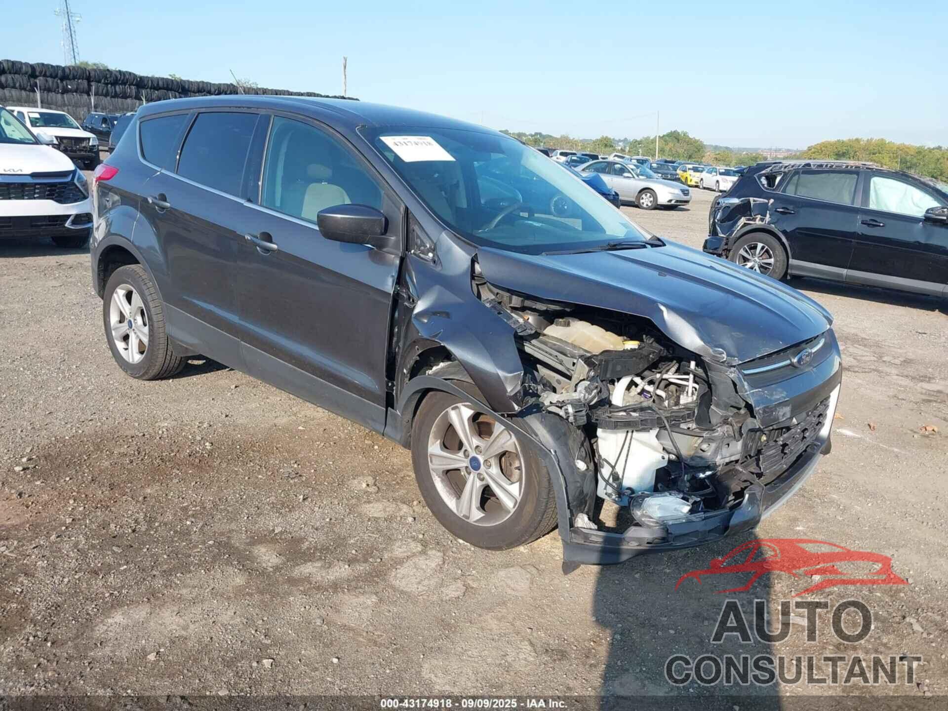 FORD ESCAPE 2015 - 1FMCU0G78FUB37835