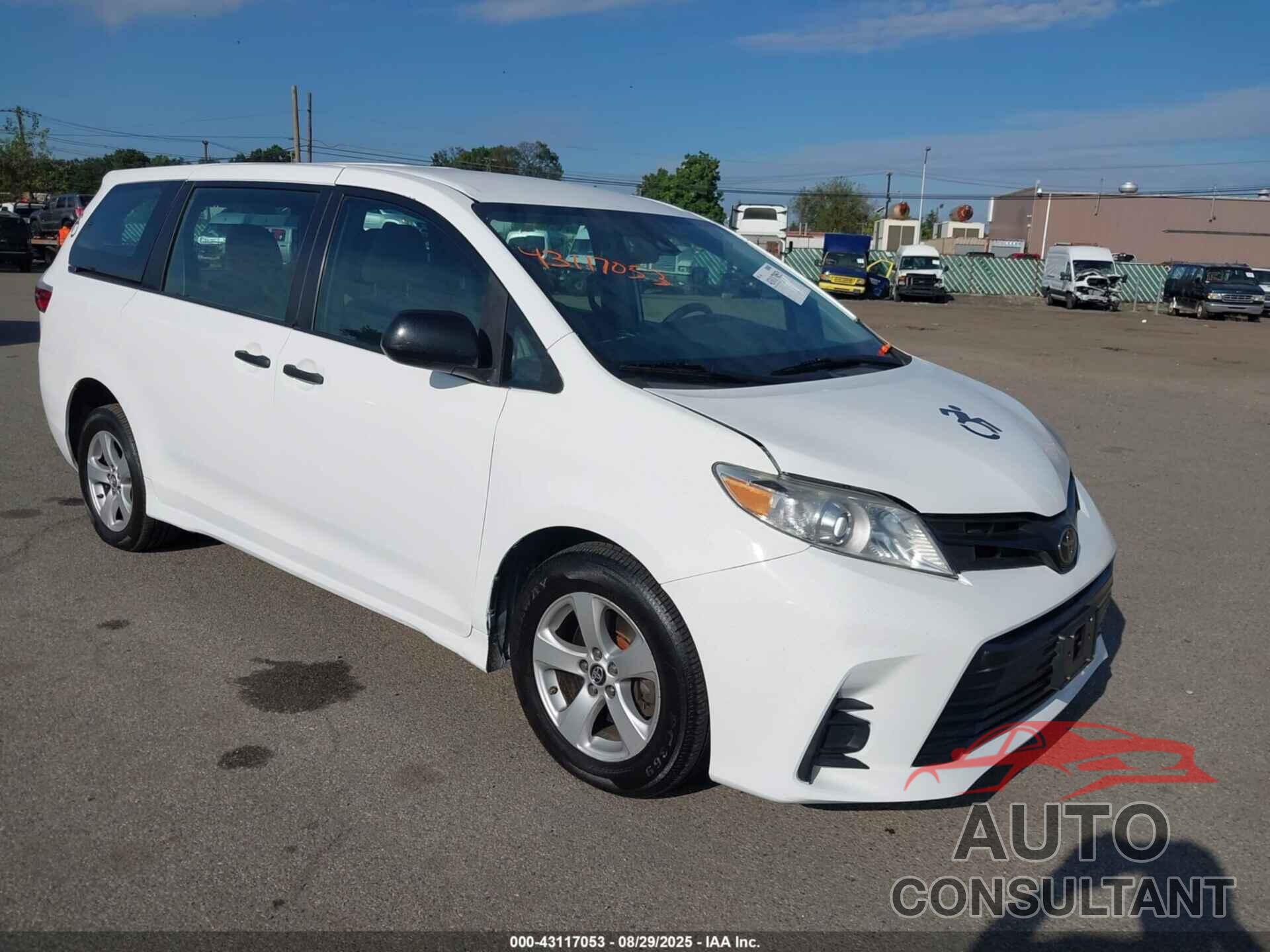 TOYOTA SIENNA 2018 - 5TDZZ3DC2JS939328