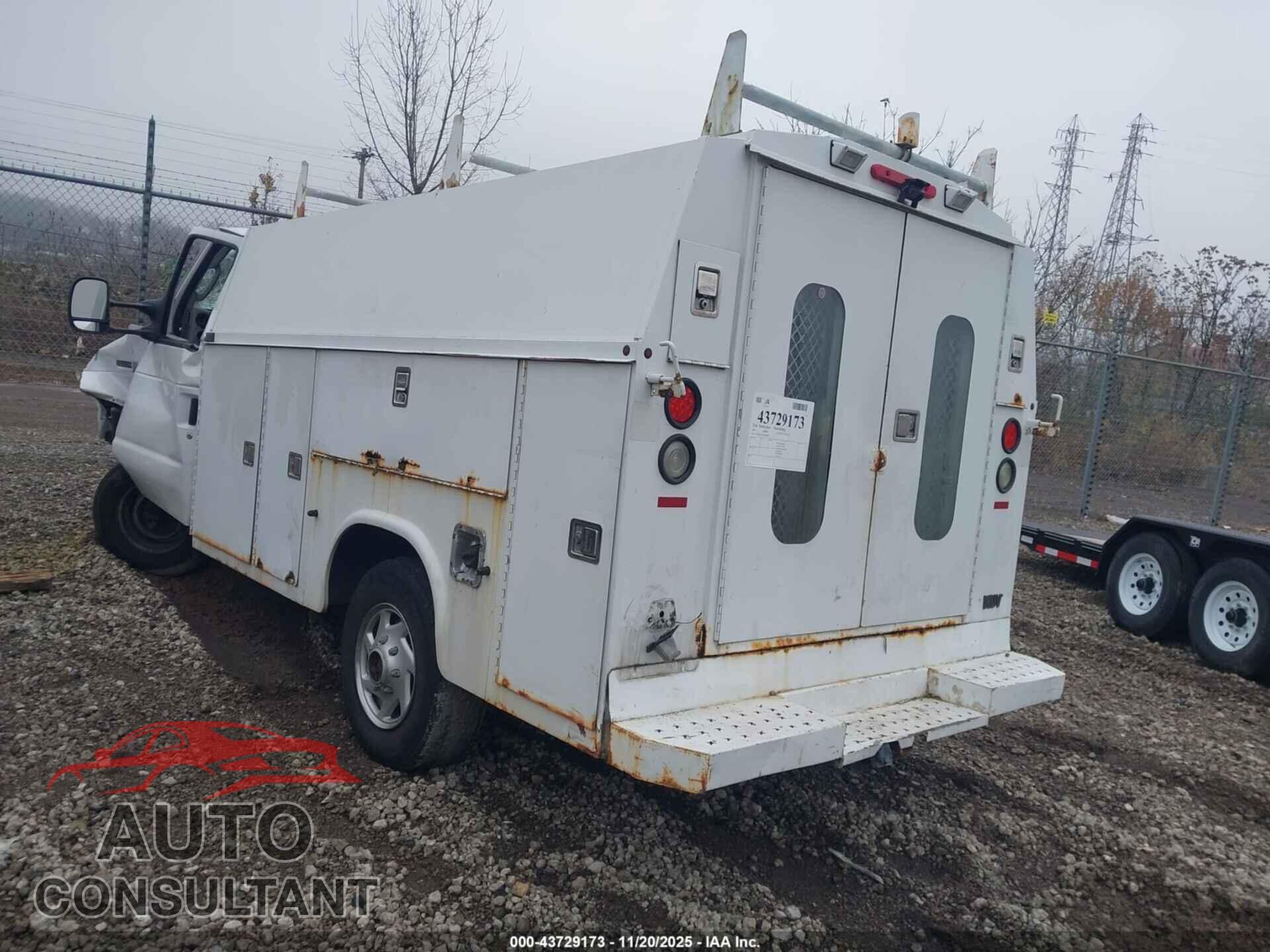 FORD E-350 CUTAWAY 2011 - 1FDSE3FL1BDA05583