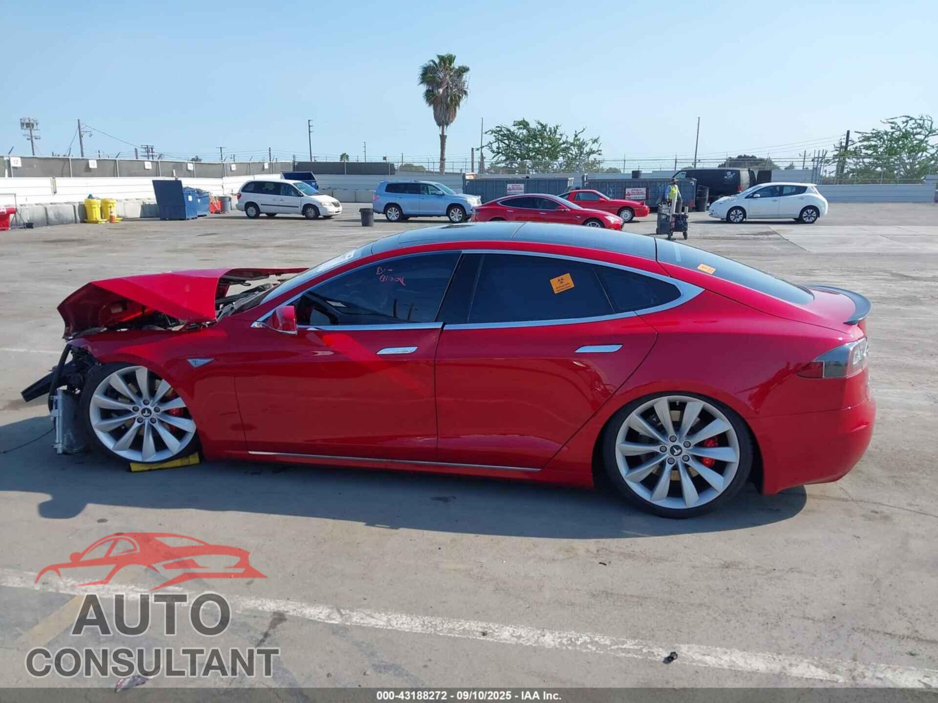 TESLA MODEL S 2016 - 5YJSA1E4XGF142732