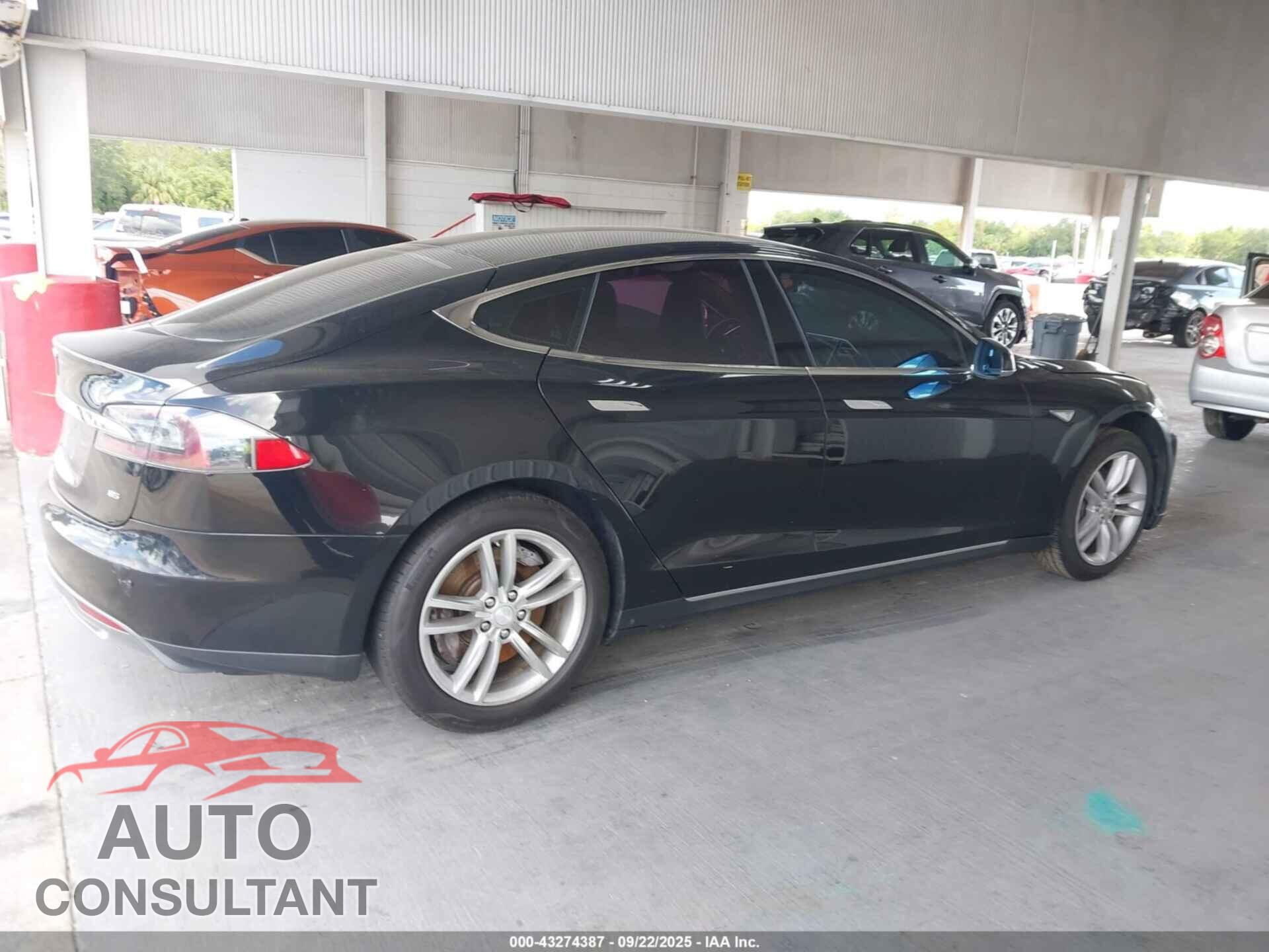 TESLA MODEL S 2014 - 5YJSA1H13EFP36447