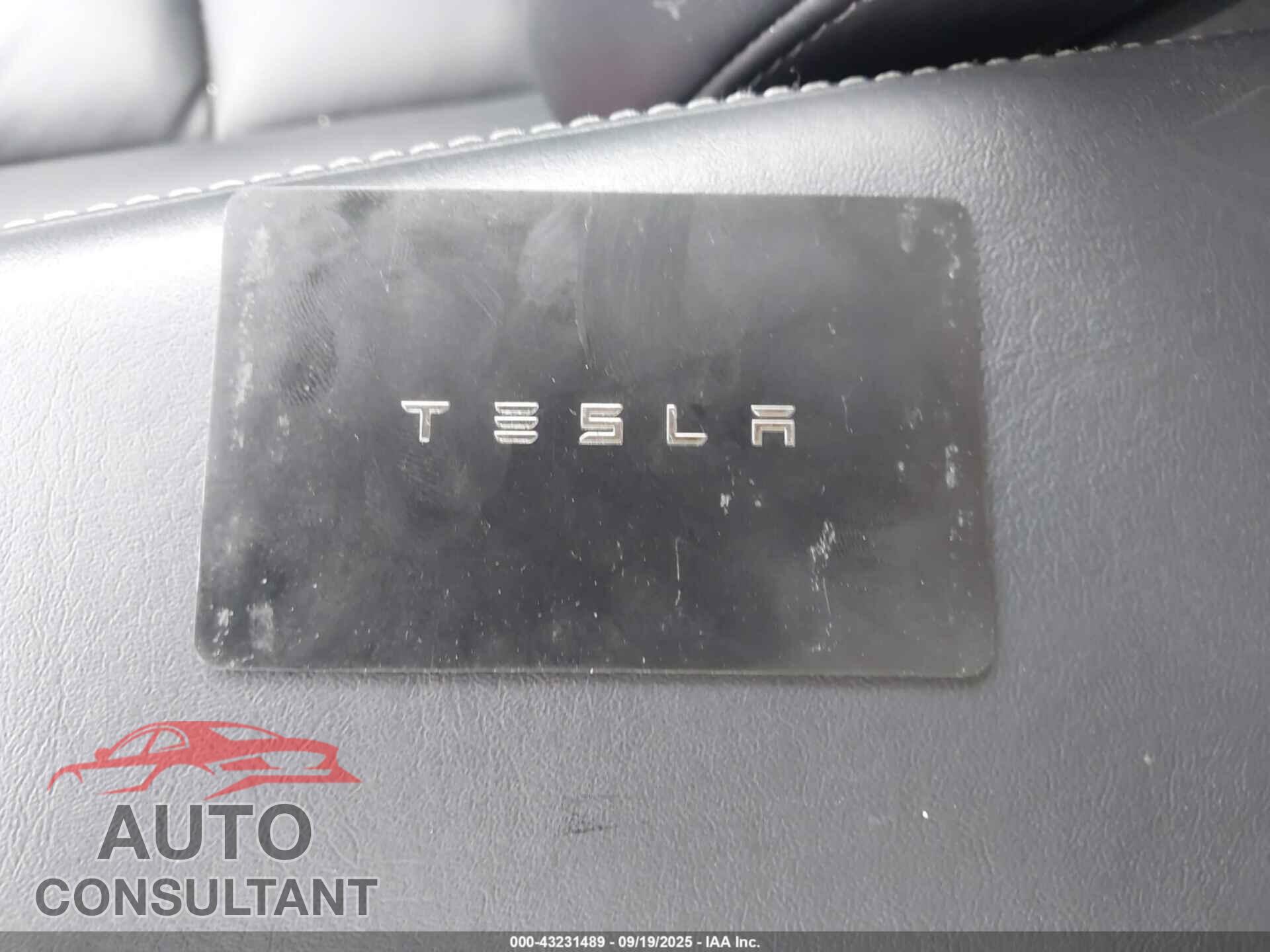 TESLA MODEL 3 2020 - 5YJ3E1EB7LF790353