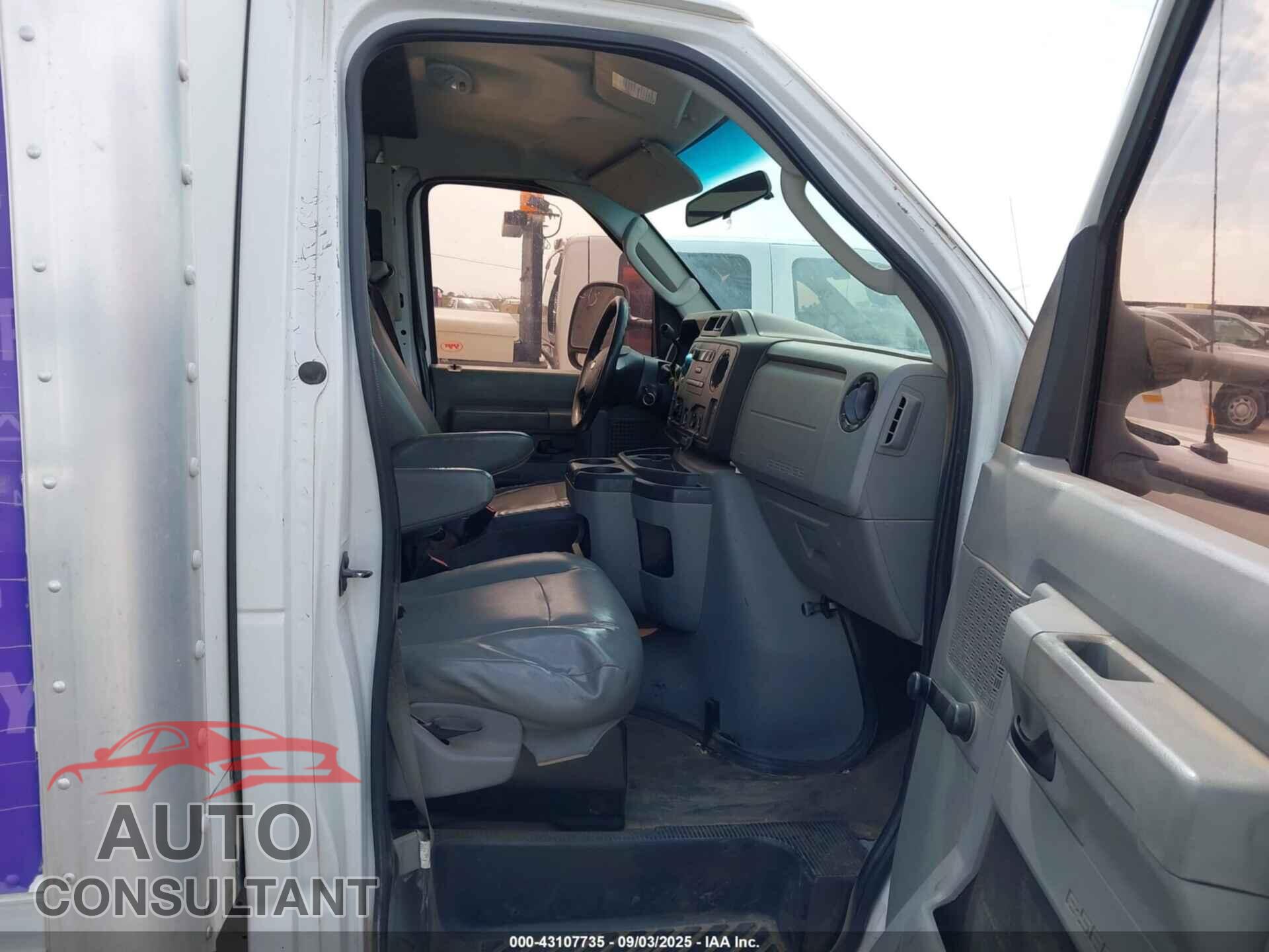 FORD E-350 CUTAWAY 2012 - 1FDWE3FLXCDB10111