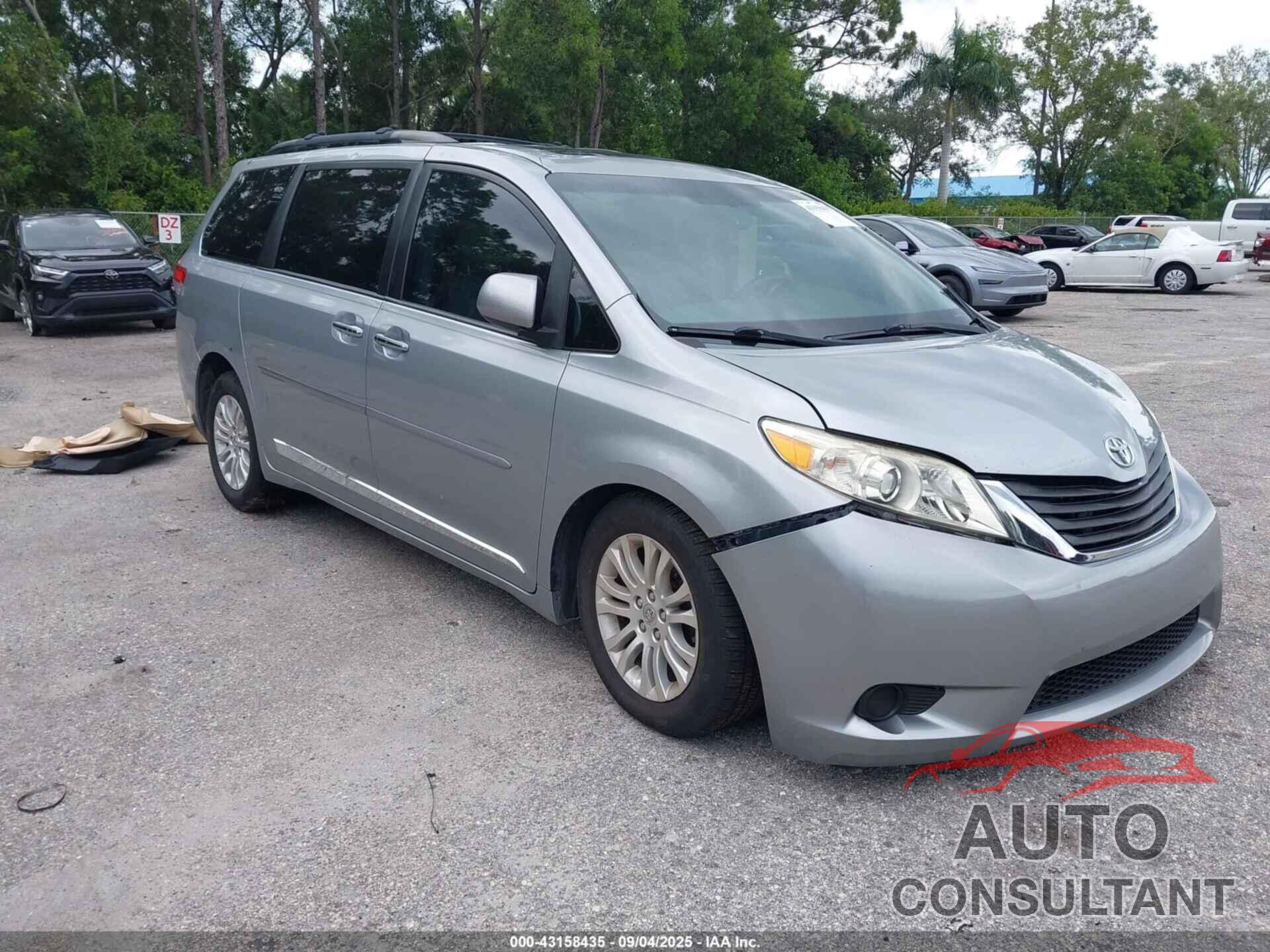 TOYOTA SIENNA 2013 - 5TDYK3DCXDS362679
