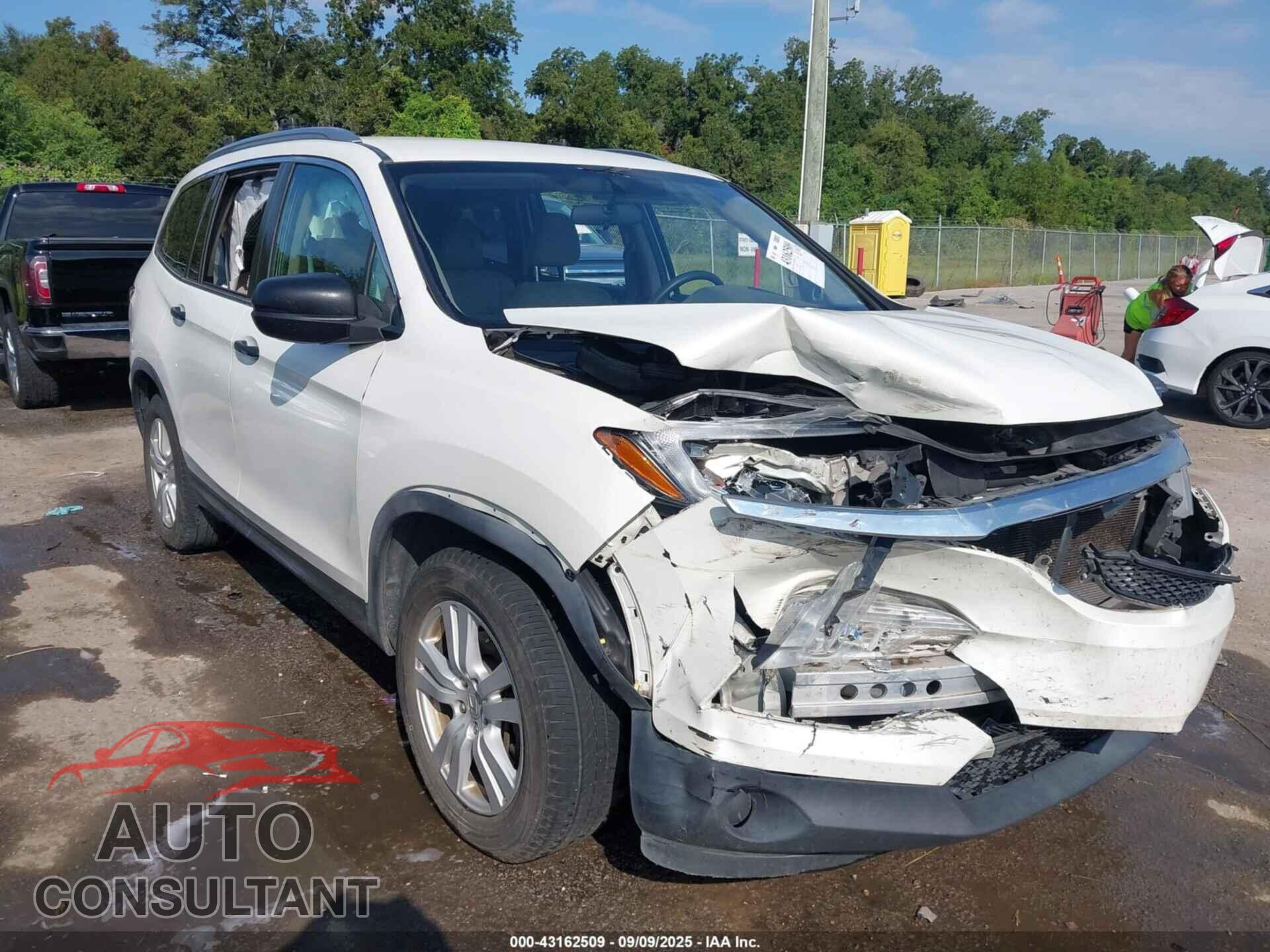 HONDA PILOT 2017 - 5FNYF5H18HB044448