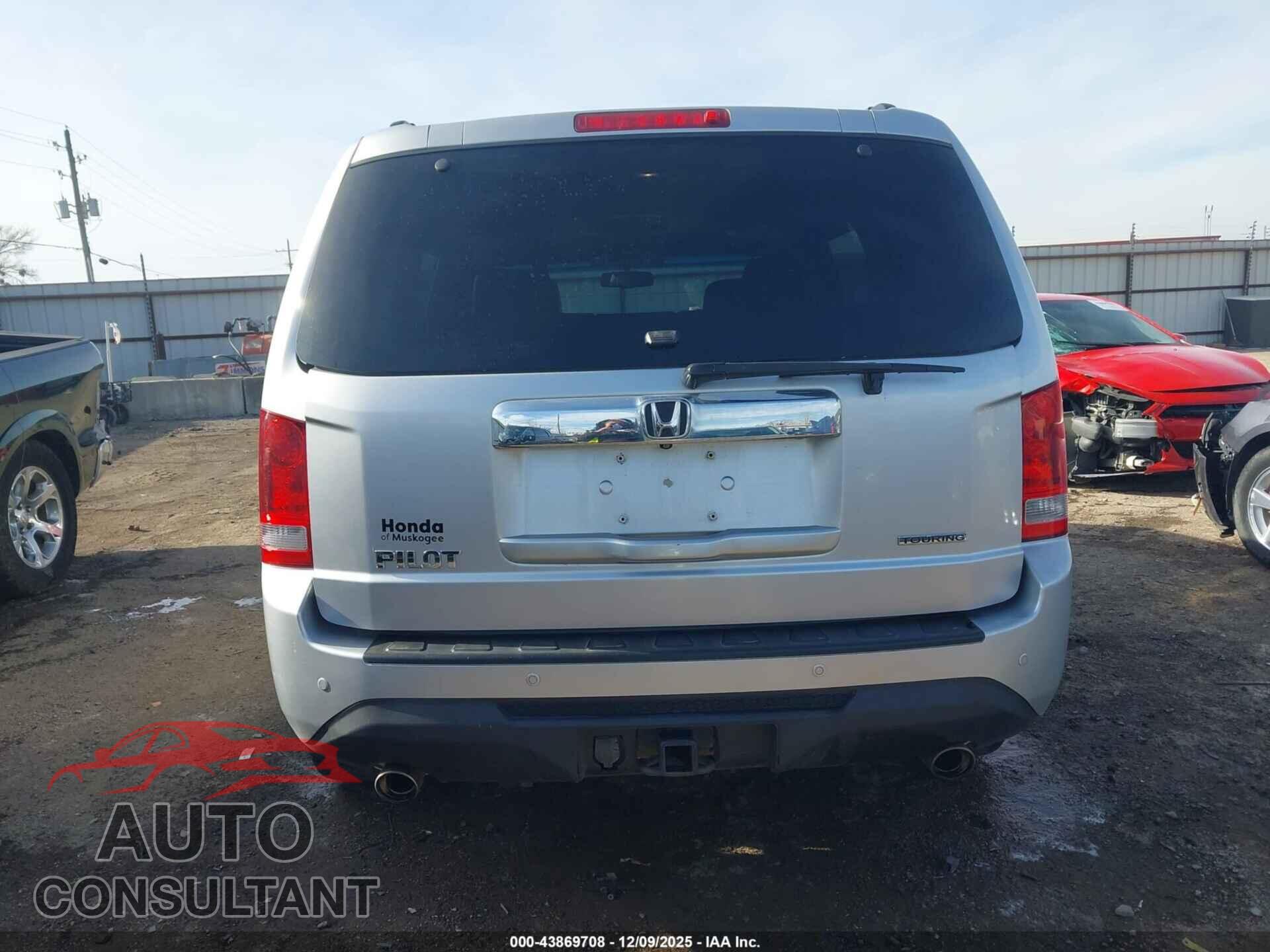 HONDA PILOT 2013 - 5FNYF3H95DB030897