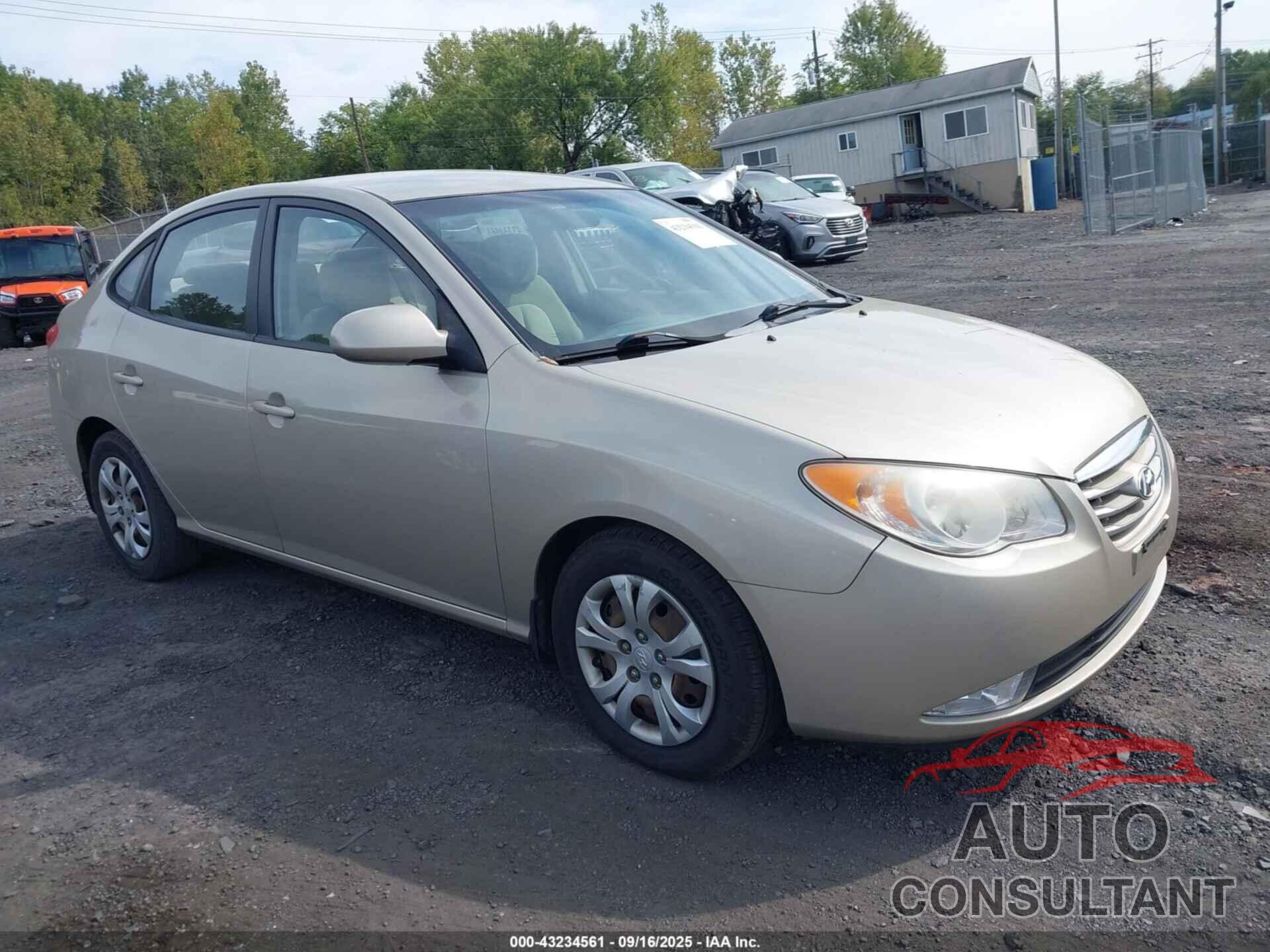 HYUNDAI ELANTRA 2010 - KMHDU4AD9AU835938